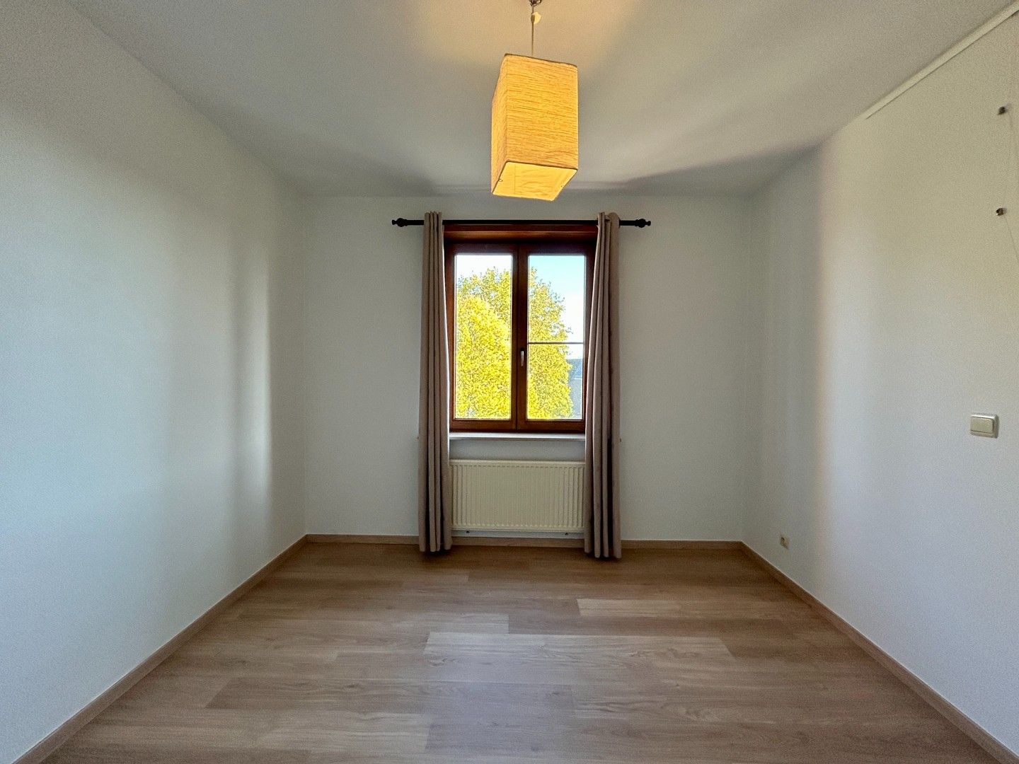 Instapklaar 2-slaapkamerappartement te centrum Tielt! foto 6