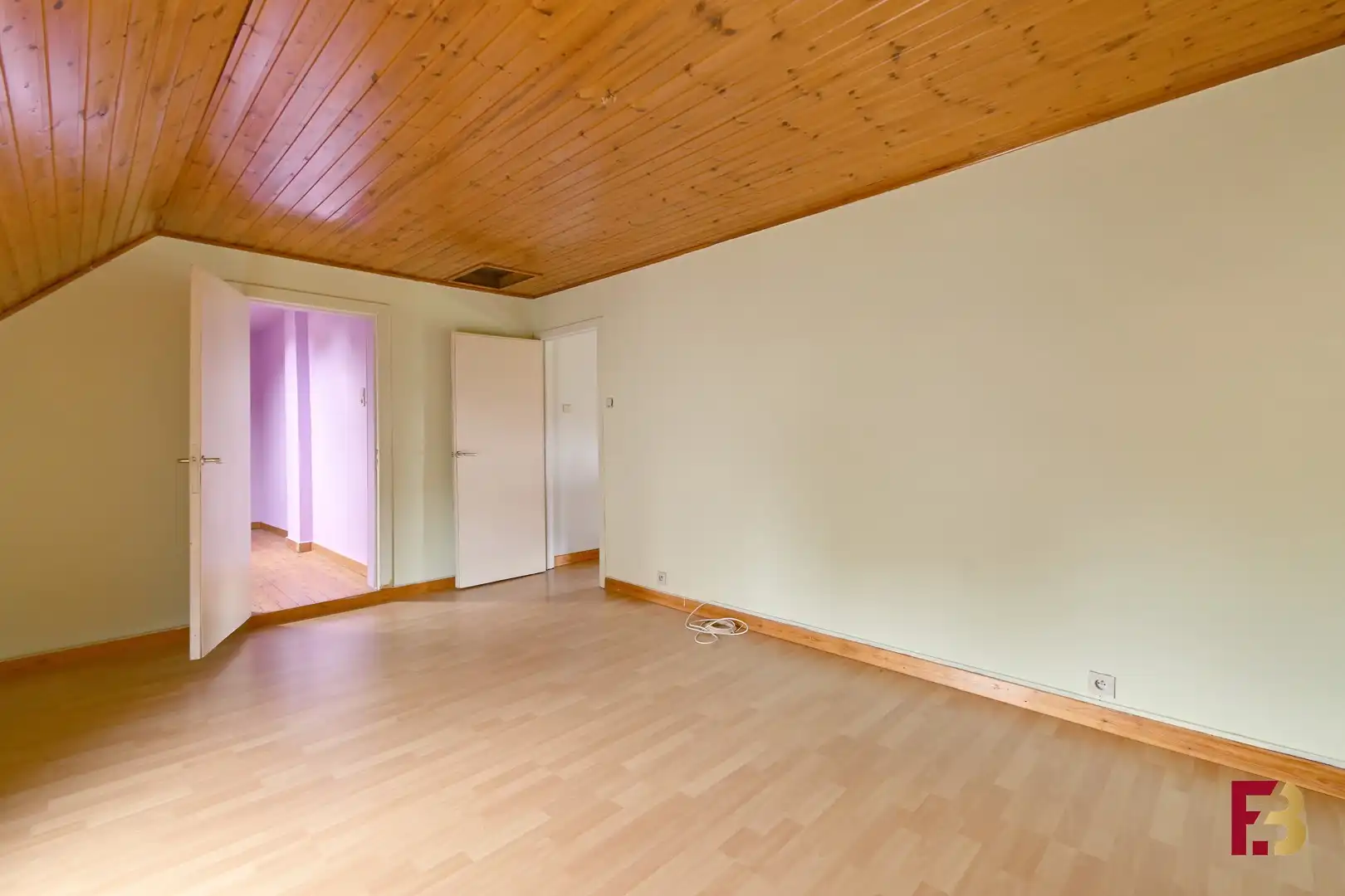 Gezellige half open bebouwing nabij het centrum van Merelbeke foto 12