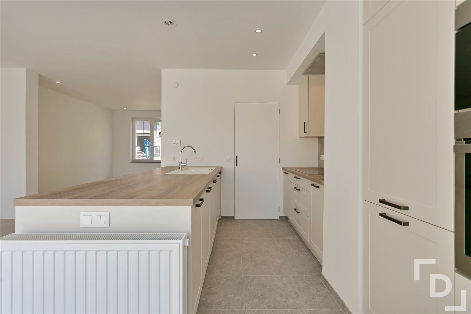 Instapklare rijwoning met uitgang achteraan foto 7