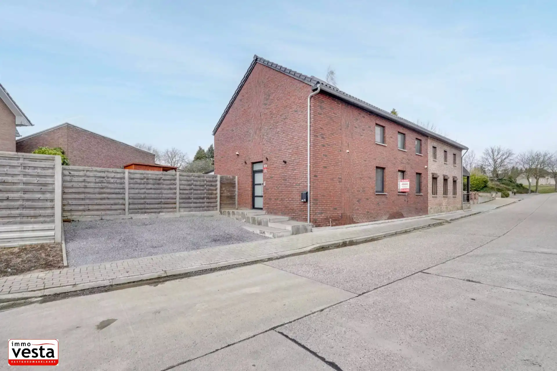 Huis met moderne voorzieningen foto 39