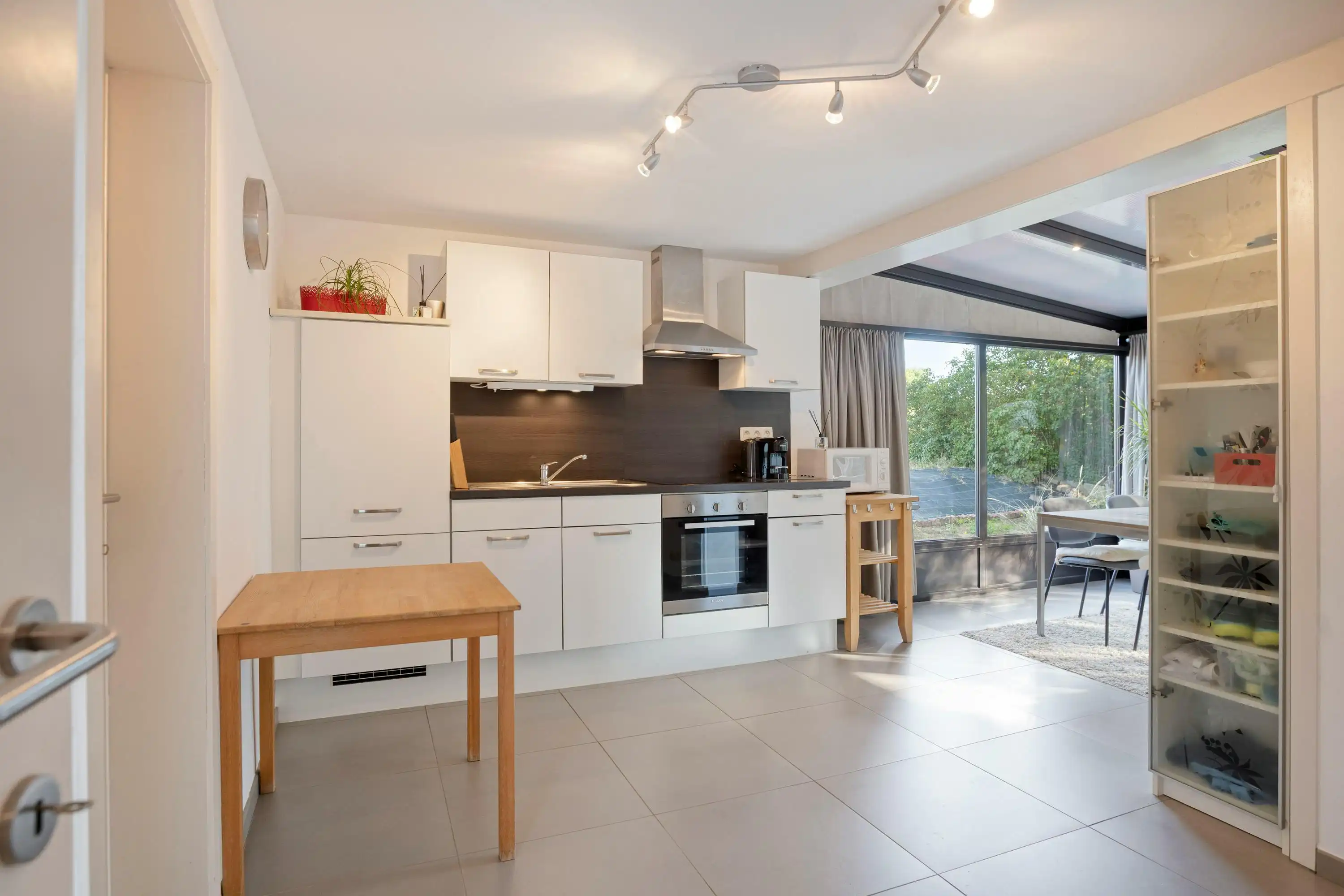 Recent gerenoveerde vakantiewoning te koop in Koksijde! foto 9