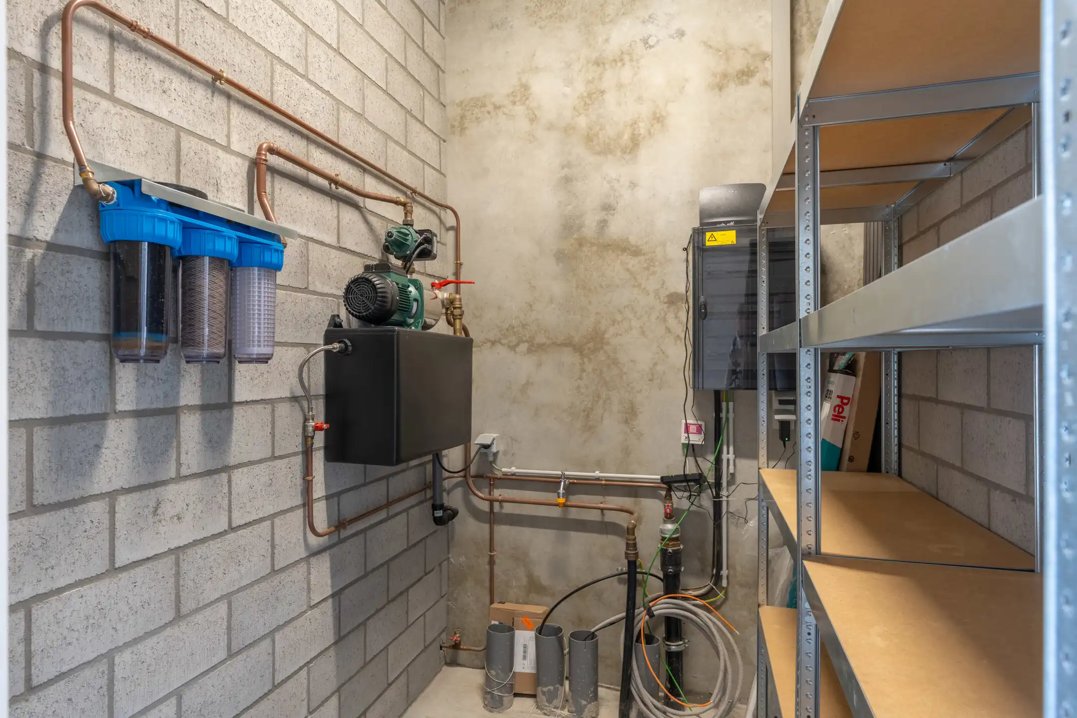 Nieuwbouw KMO-unit met twee autostaanplaatsen te Merksplas. foto 11