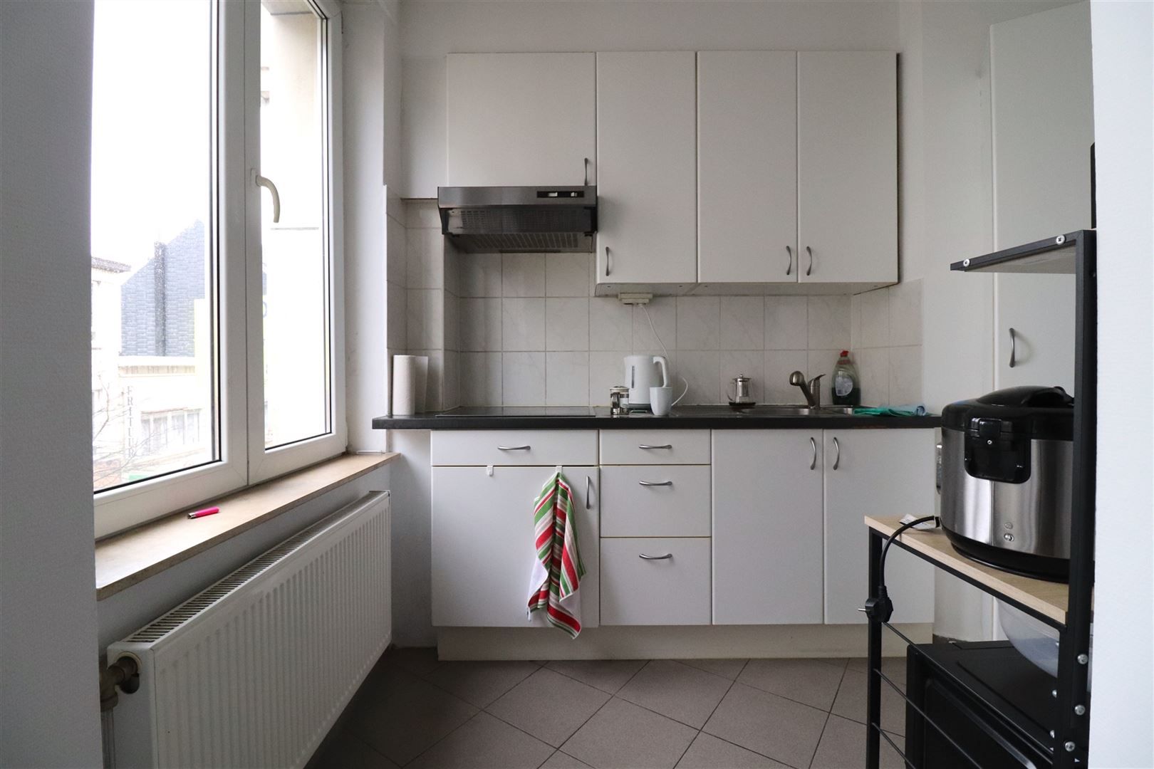 Verhuurd appartement met 2 slaapkamers foto 2