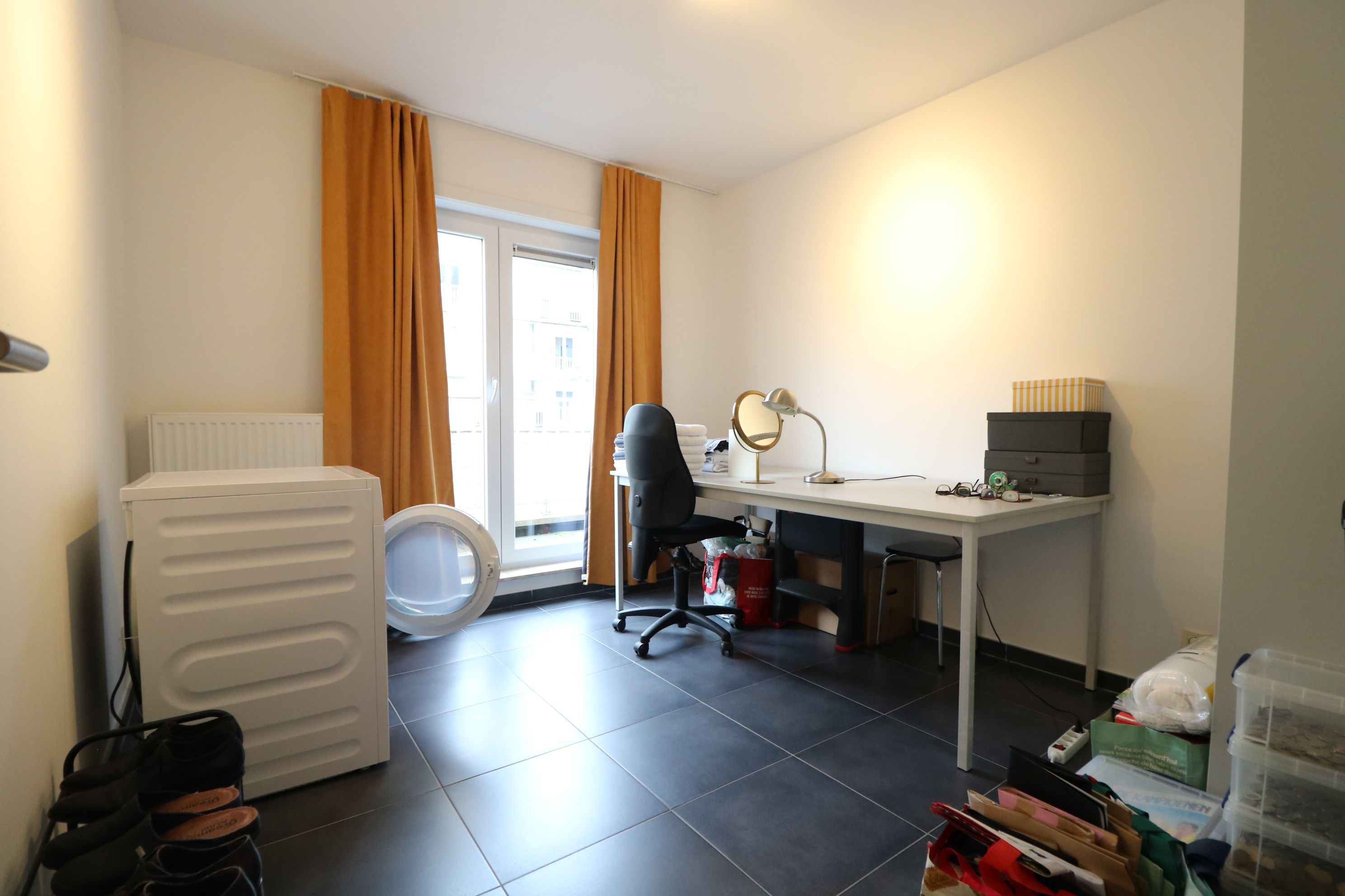 Lichtrijk 2-slaapkamerappartement, vlakbij station en winkelstraten.  foto 6