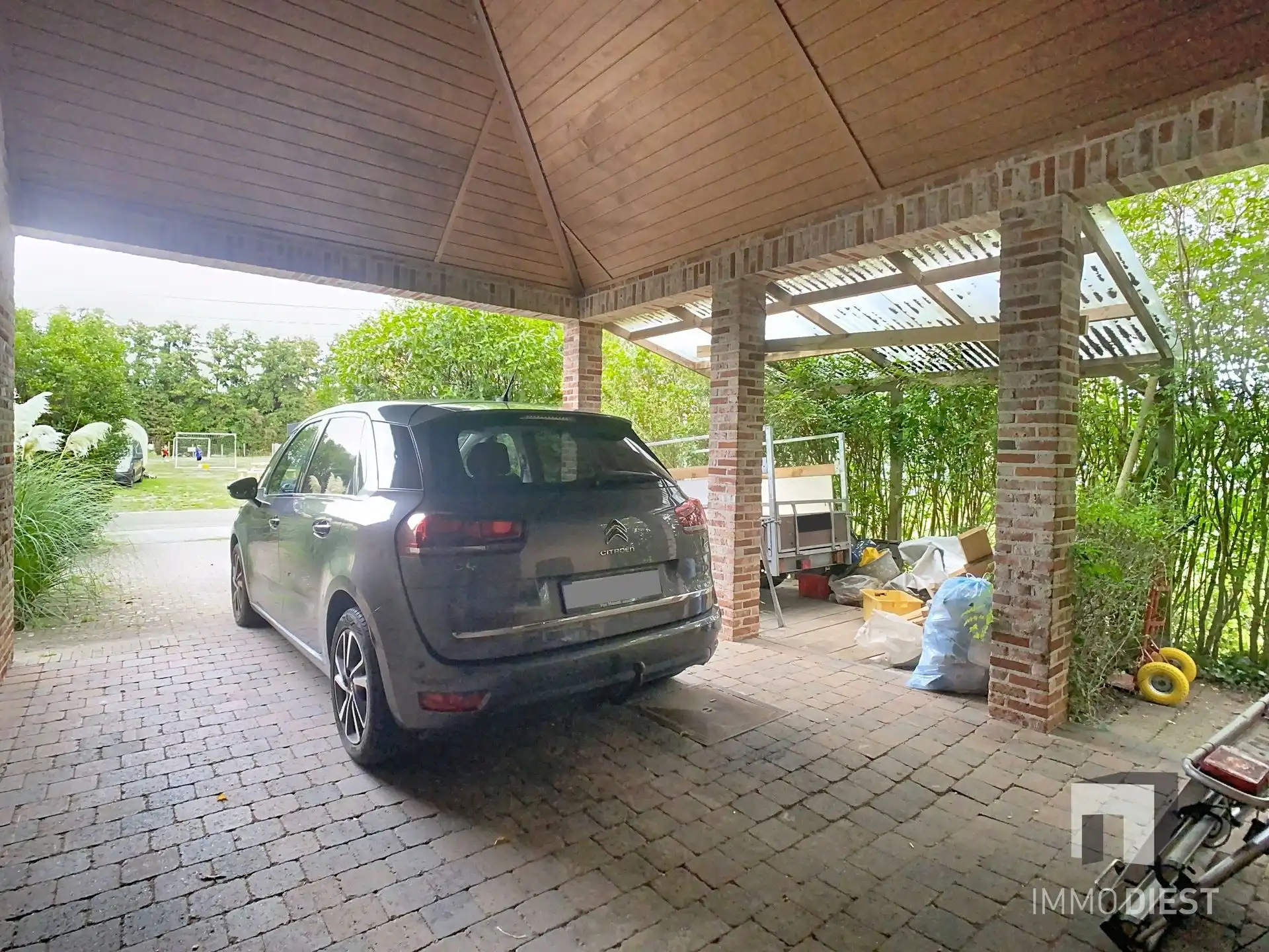 Ruim wonen in het groen van Koersel foto 45