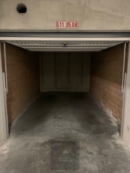 Gesloten garagebox te Nieuwpoort-Bad. foto 4