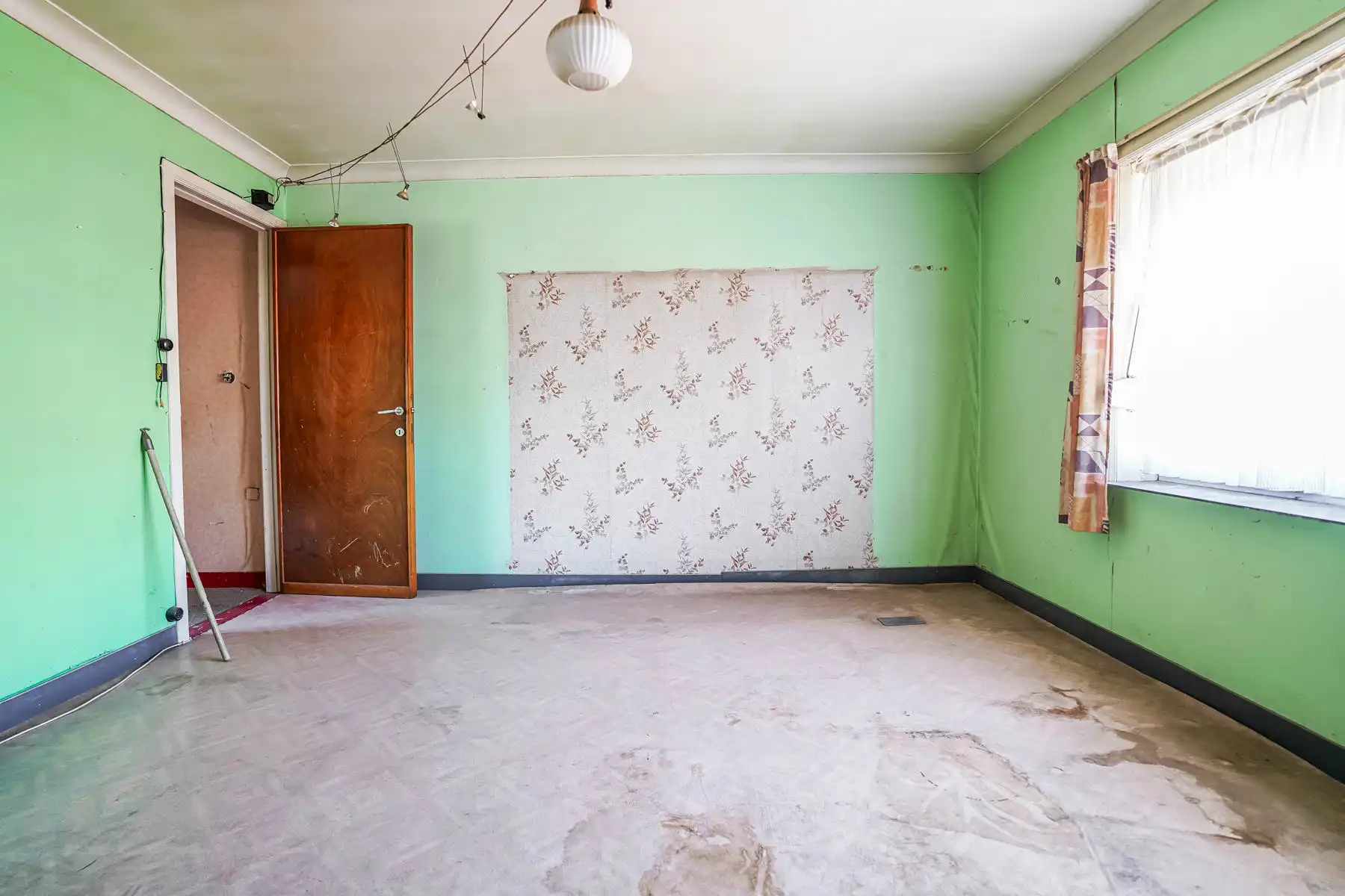 Te renoveren rijwoning met tuin te Kapelle-op-den-Bos foto 14