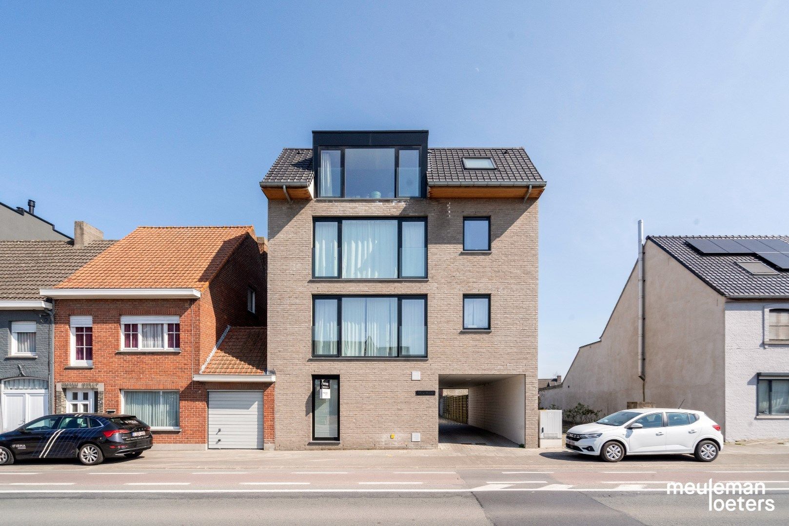Schitterend gelijkvloers appartement met terras foto 8