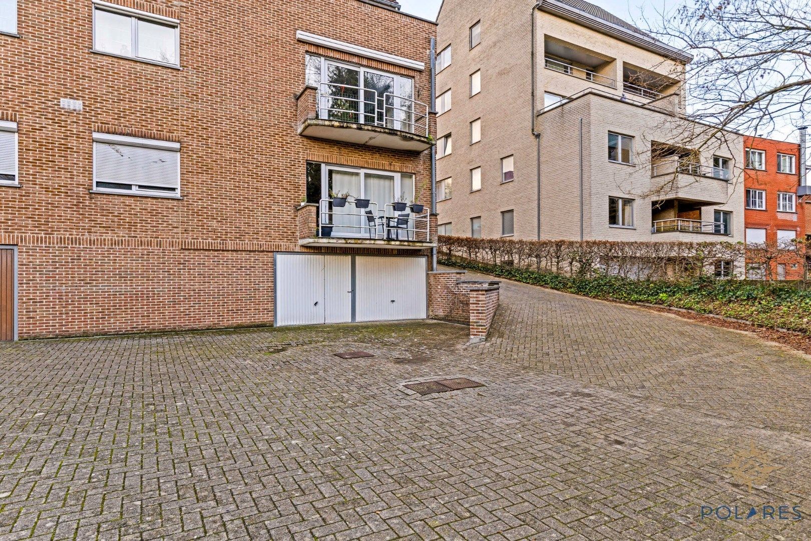 Multifunctionele handelsruimte met garage foto 15