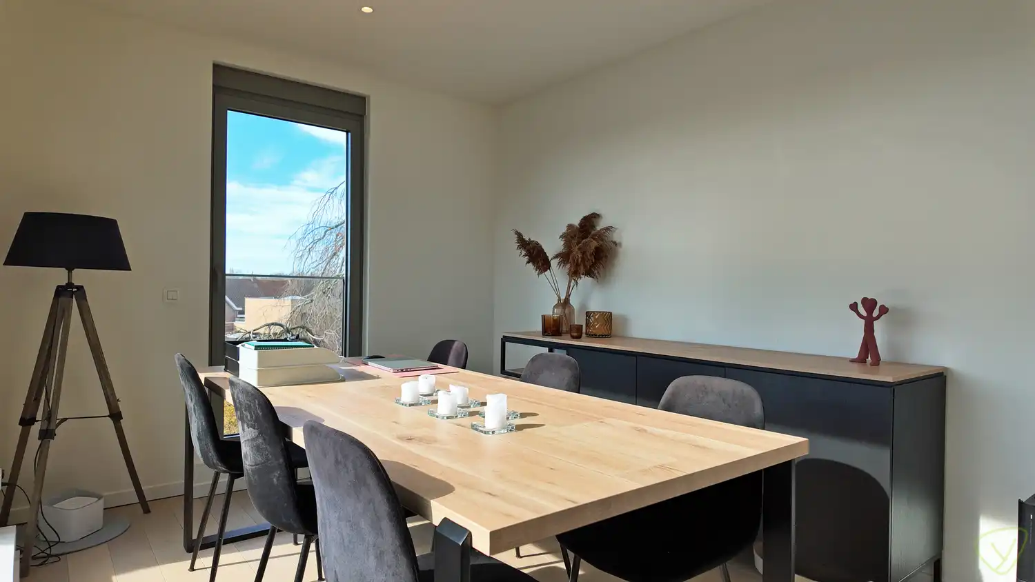 Stijlvol appartement met ruim zonneterras in Park Van Damme te Eeklo! foto 6