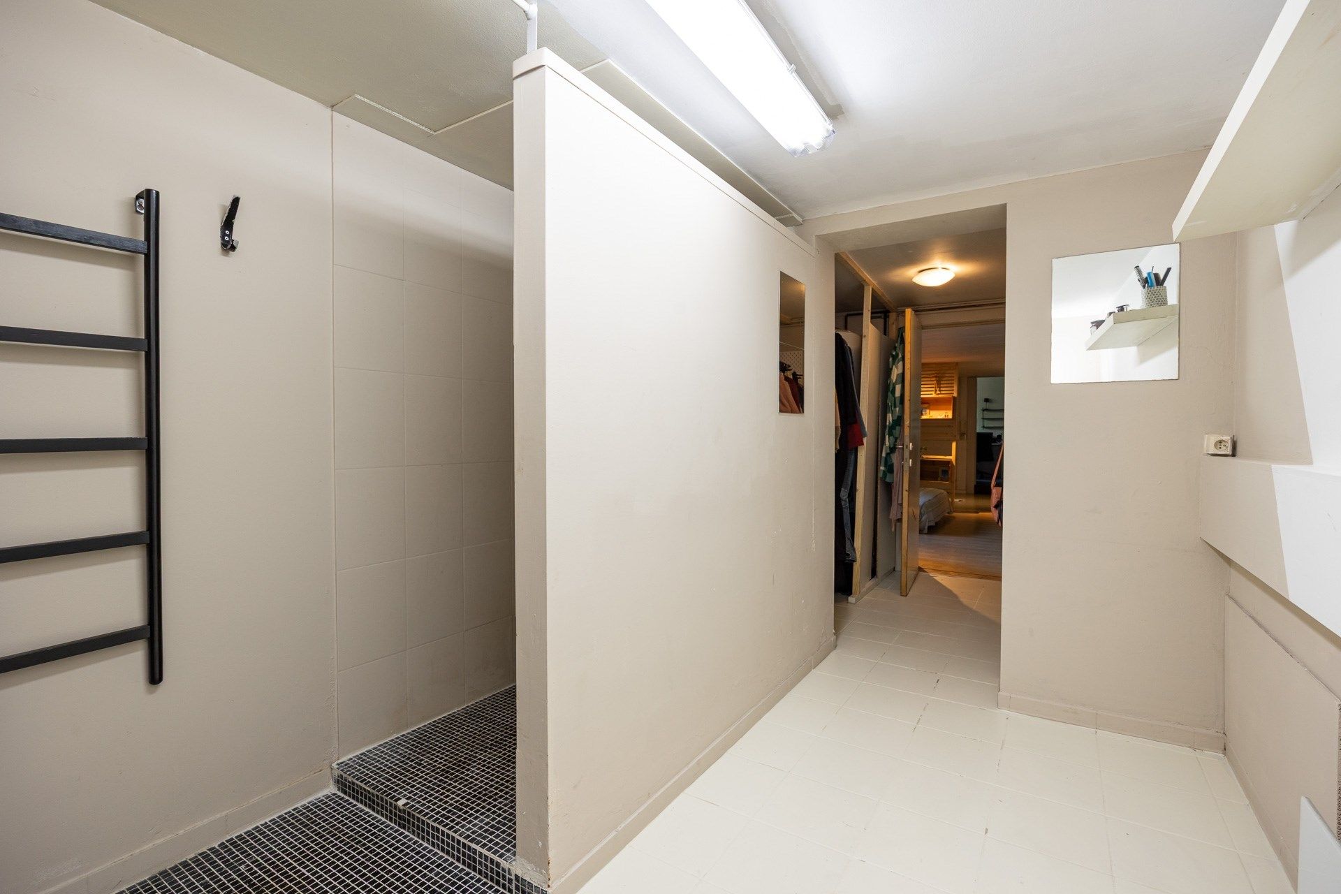 Unieke architectenwoning met tuin en polyvalente ruimte foto 24