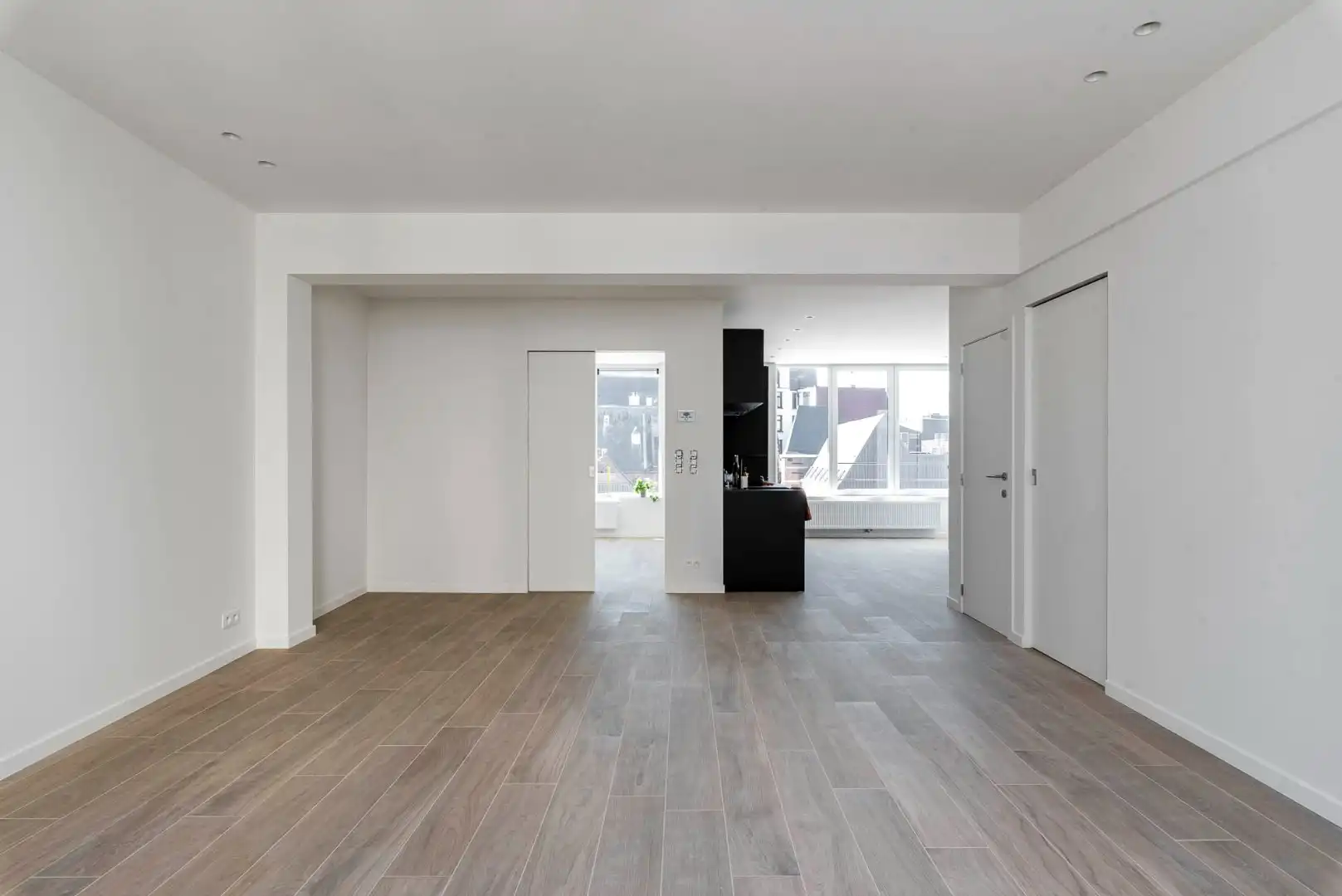 Luxueus gerenoveerd appartement op topligging foto 2