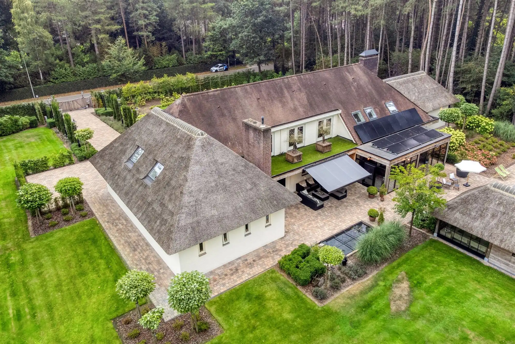 Landelijke luxe: unieke villa op 7.188 m² privé-domein foto 79