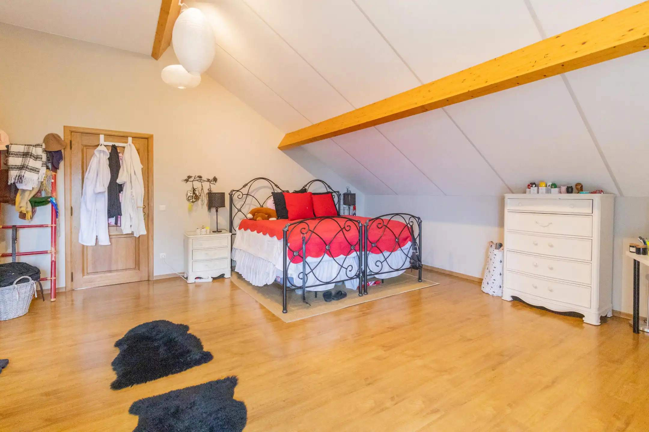 Prachtige woning met 5 slaapkamers foto 15
