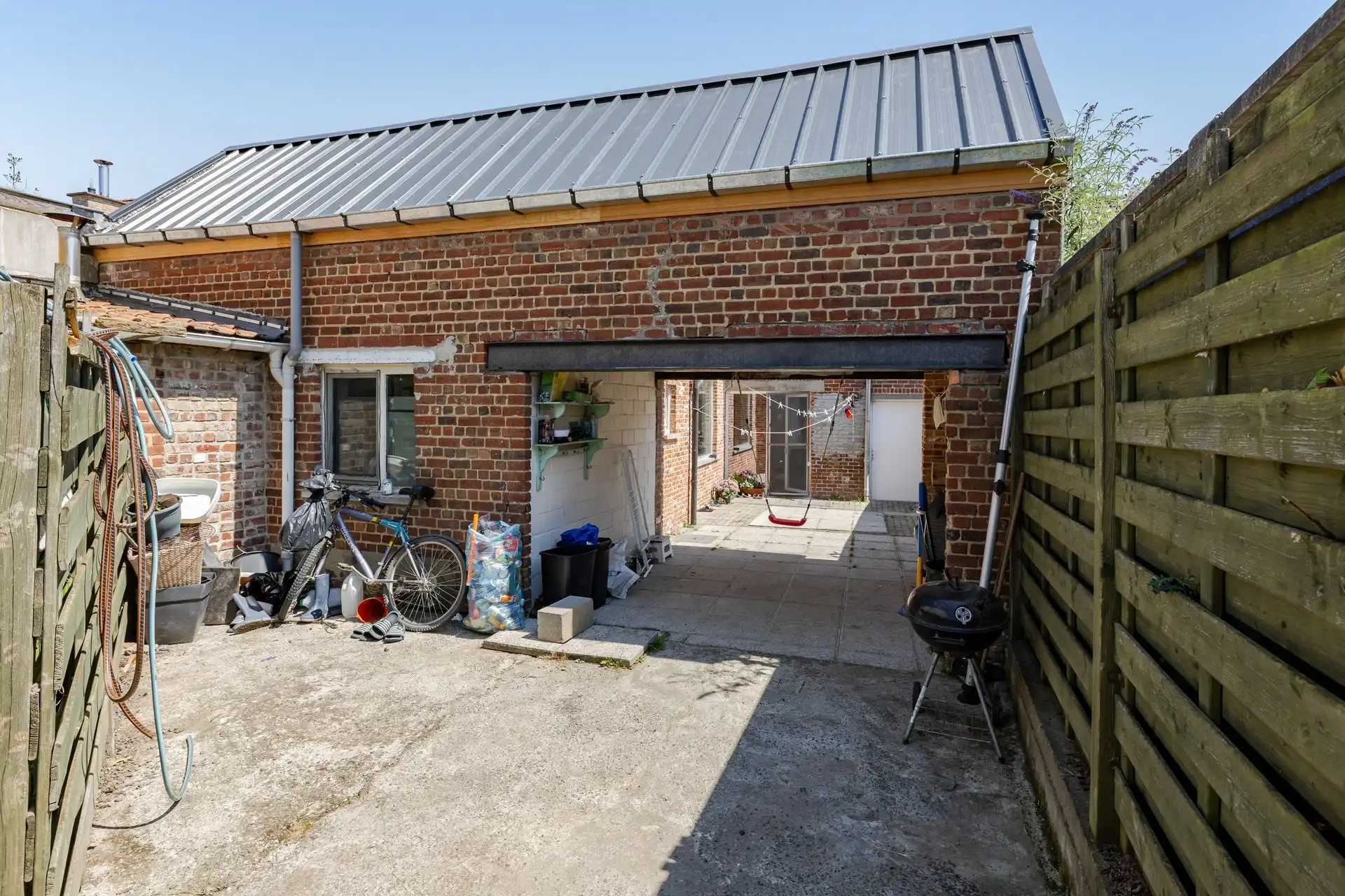 Ruime gezinswoning met grote tuin in Burst foto 15