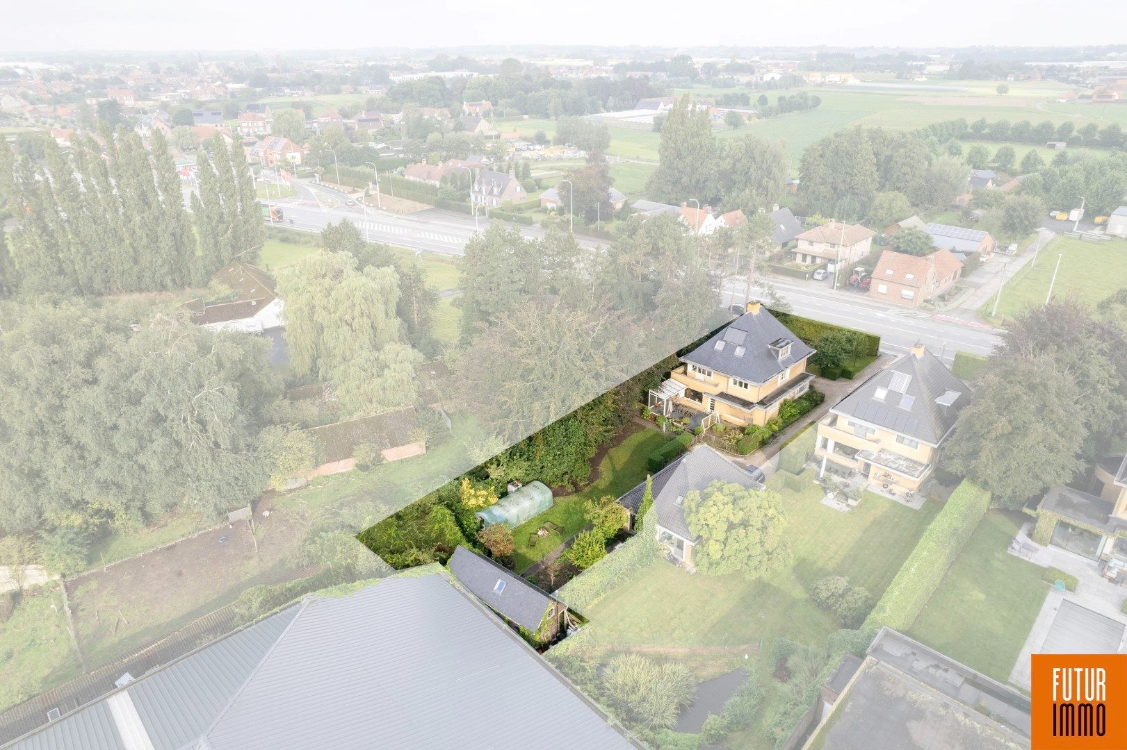 Karaktervolle villa op 1.354m² met bijgebouw in Ardooie foto 1