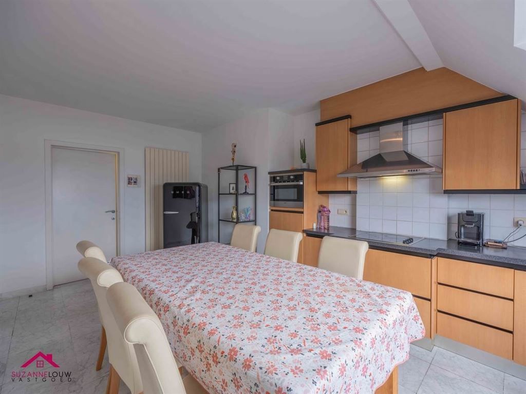 Ruim en gezellig appartement vlakbij het centrum foto 18