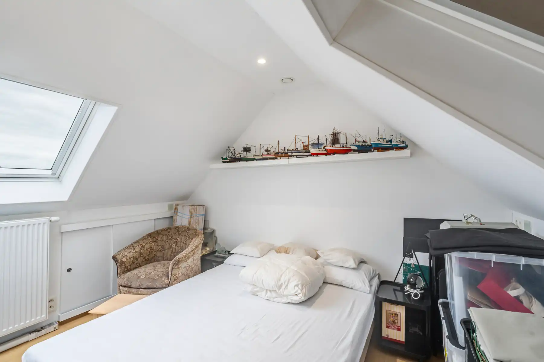 Gezellige recente halfopen bebouwing met tuin en staanplaatsen foto 18