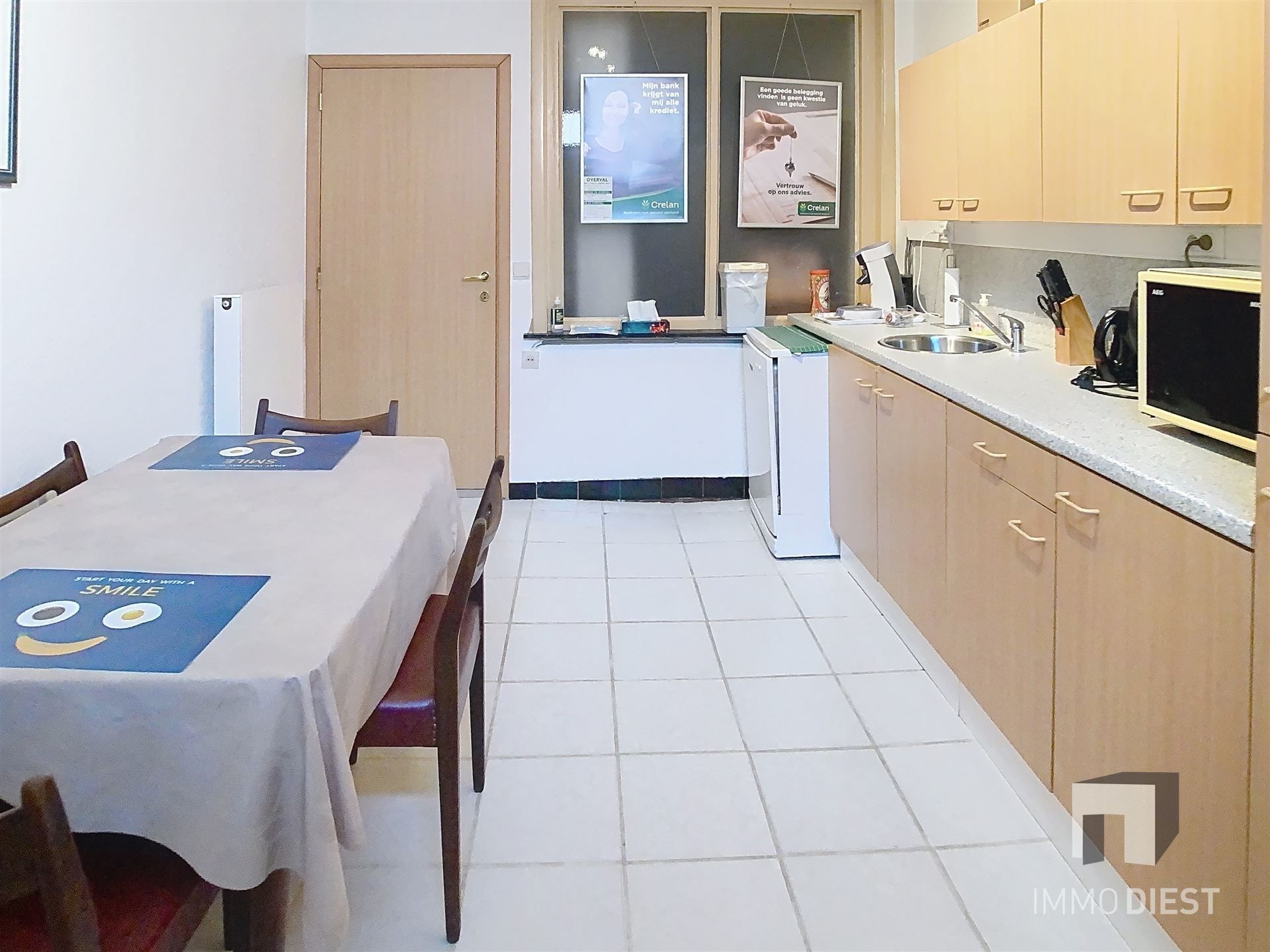 Gelijkvloers kantoorpand op strategische ligging  foto 52