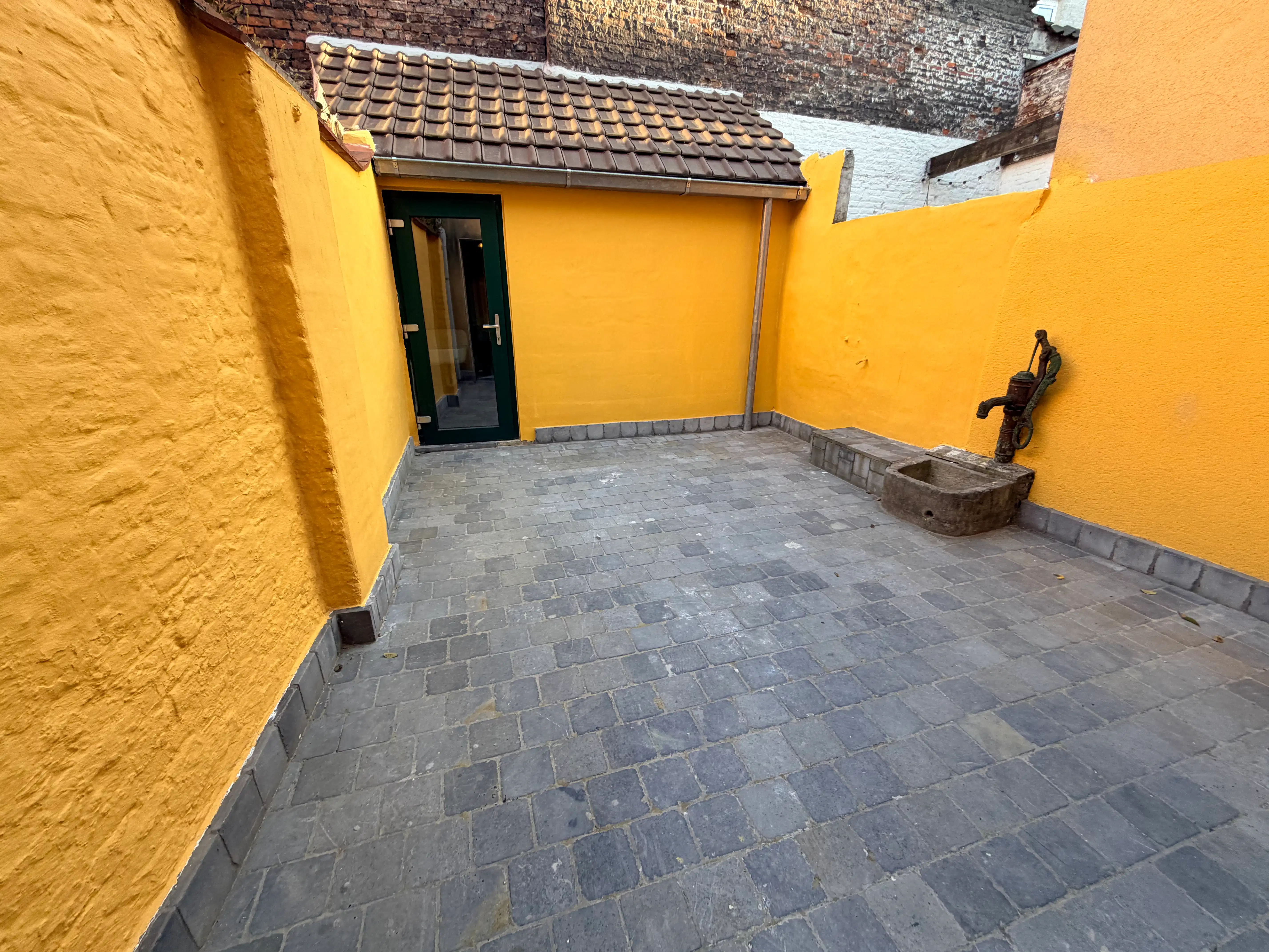 --- NIEUW --- Ideale cohousing woning: volledig gerenoveerde 2-slaapkamerwoning met elk een eigen douche in centrum Gent! foto 14