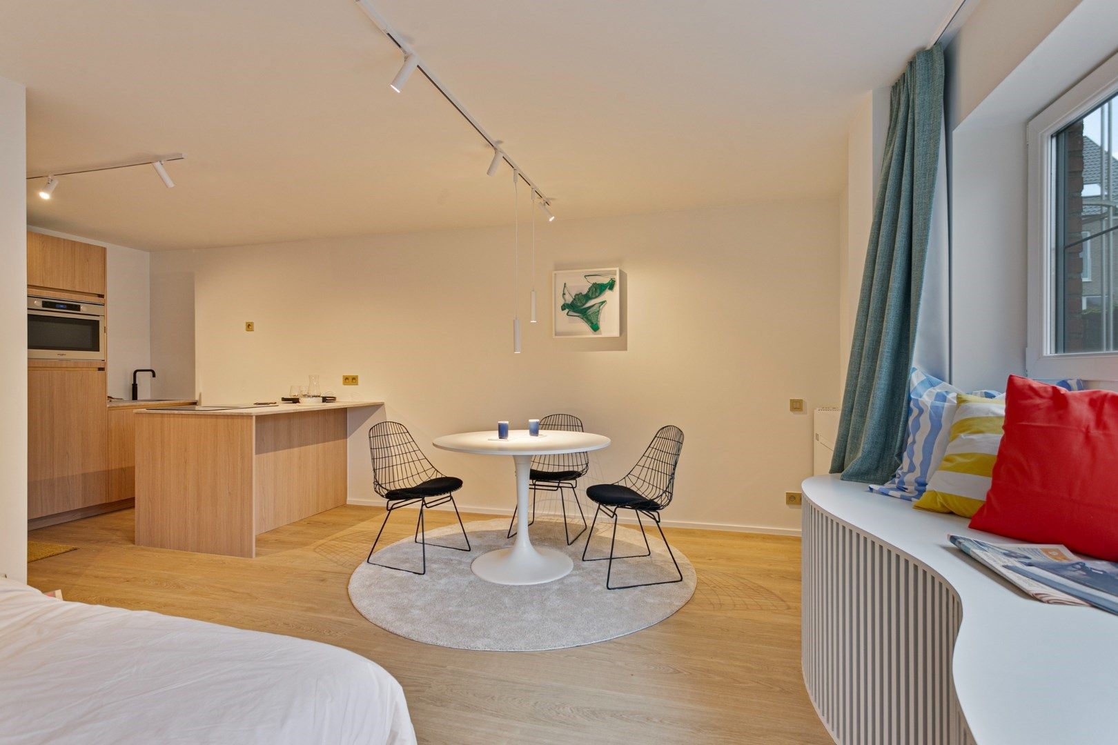 Volledig bemeubelde luxe studio in centrum Leuven - opp. 34m² - EPC 190 kWh/m² foto 8