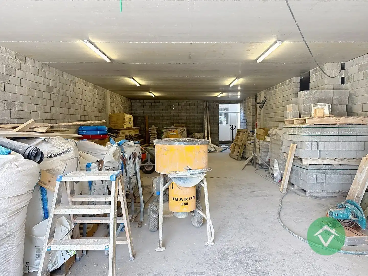 Appartement met 2 slaapkamers en een groot terras te Lichtervelde foto 12