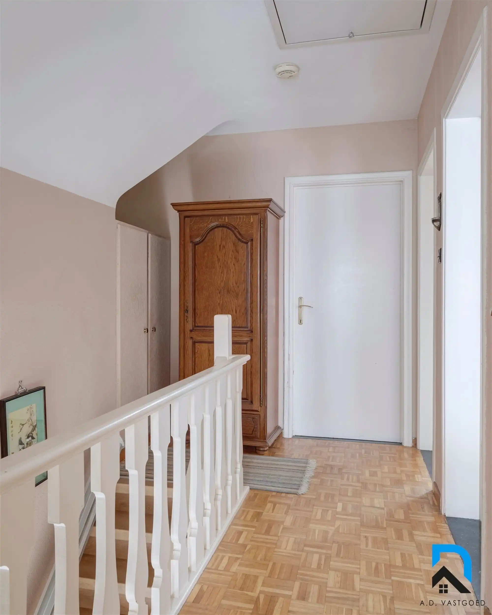 Mooie woning met grote tuin foto 12