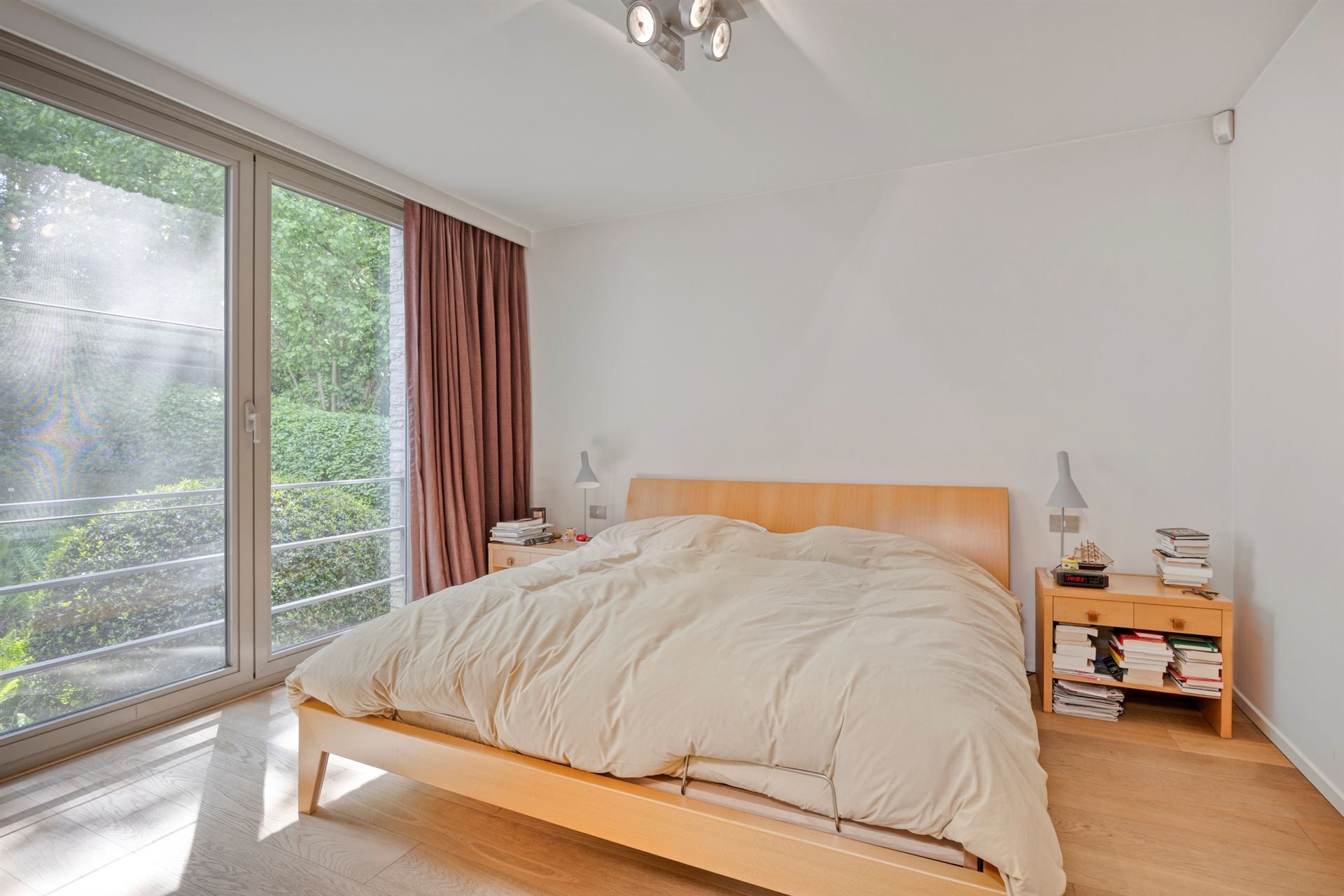 Prachtige moderne villa op ruim perceel foto 20