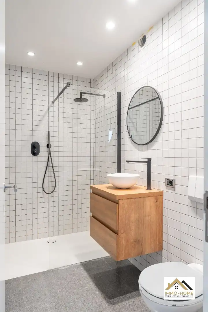 Ruime moderne woning met open zicht! foto 17