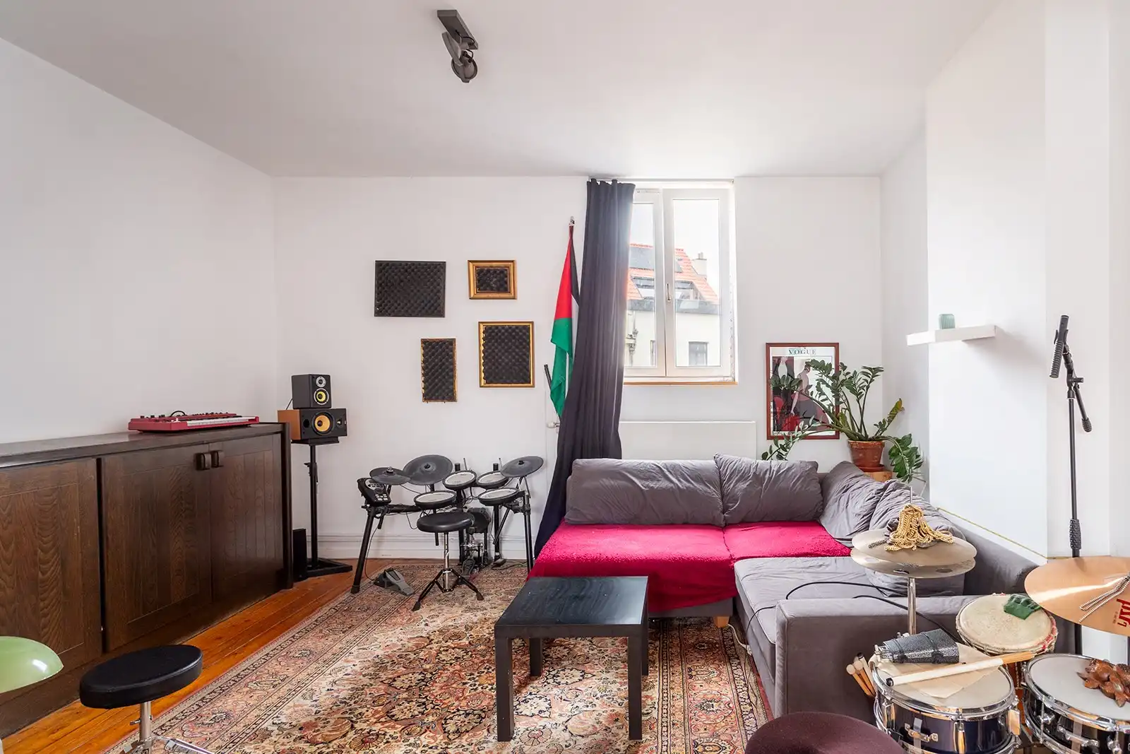 Charmante authentieke woning met 3 slaapkamers en stadstuin nabij Markgravelei foto 25