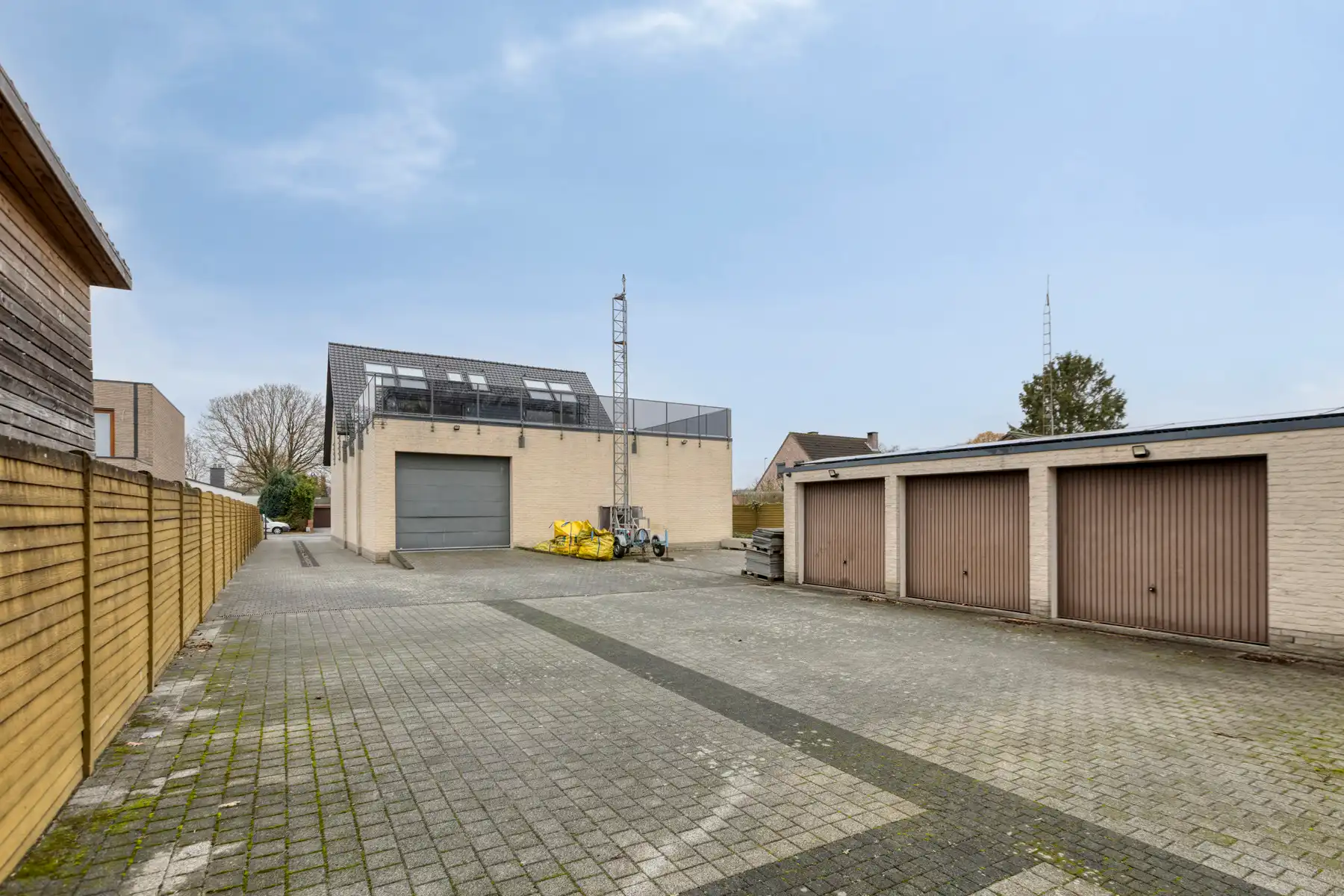 Moderne opslagloods te huur op toplocatie nabij de autosnelweg foto 10