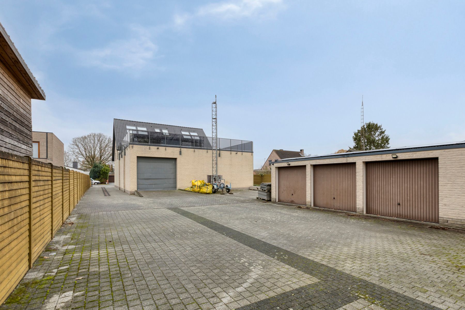 Moderne opslagloods te huur op toplocatie nabij de autosnelweg foto 10