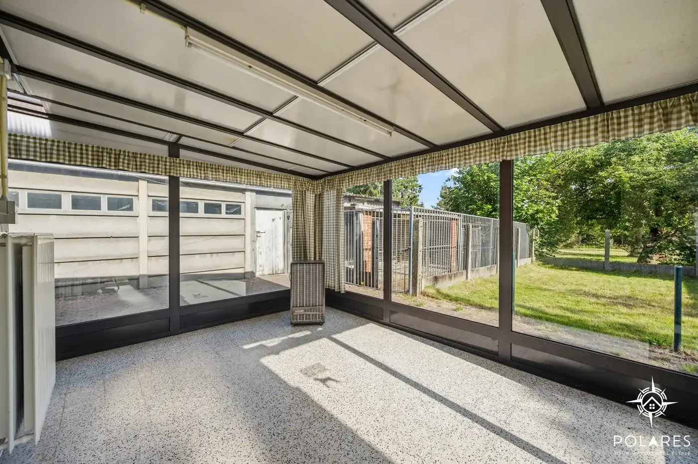Woning op ruim perceel in doodlopende straat foto 12