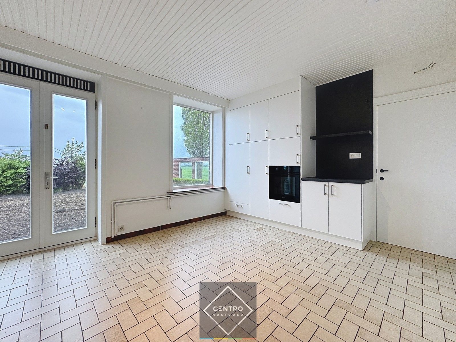 Landelijk gelegen woning met 4 slpks, bureel én garage! foto 8