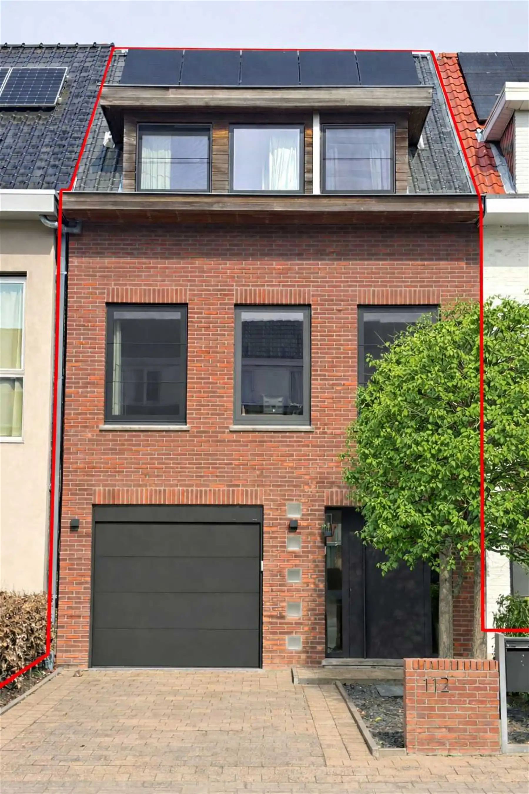 Aartselaar:Energiezuinige woning 4 slk vlakbij het centrum. foto {{pictureIndex}}