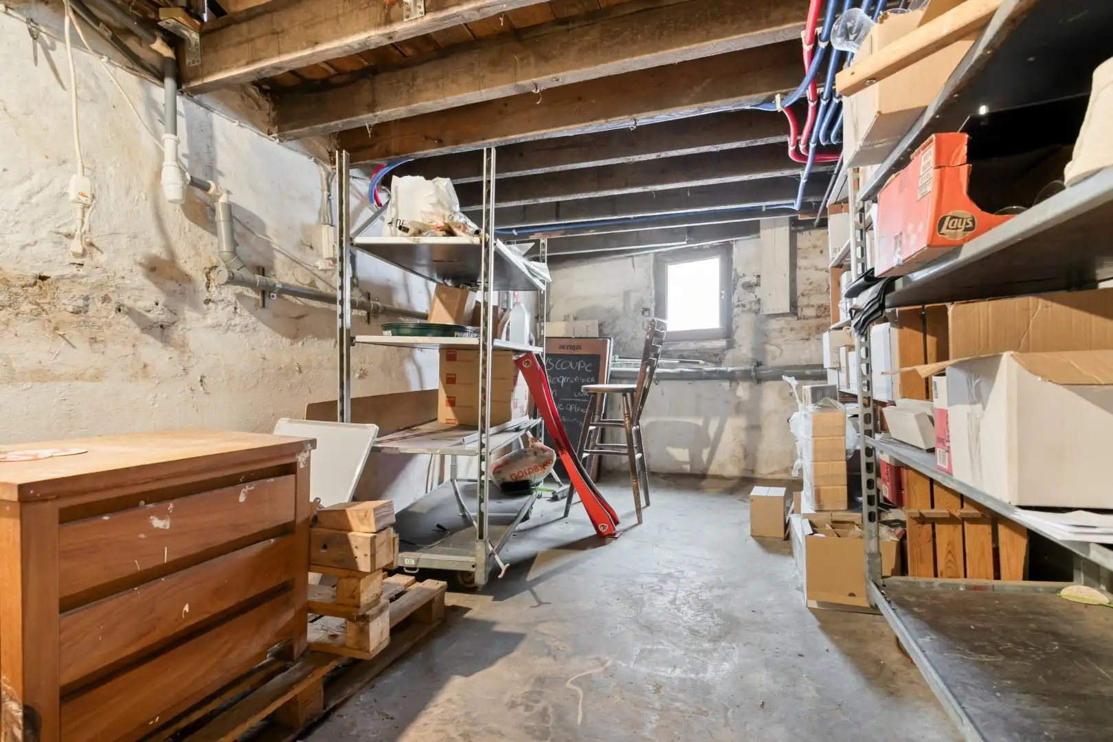 Handelshuis met woonst op centrale locatie, 5 slaapkamers foto 15