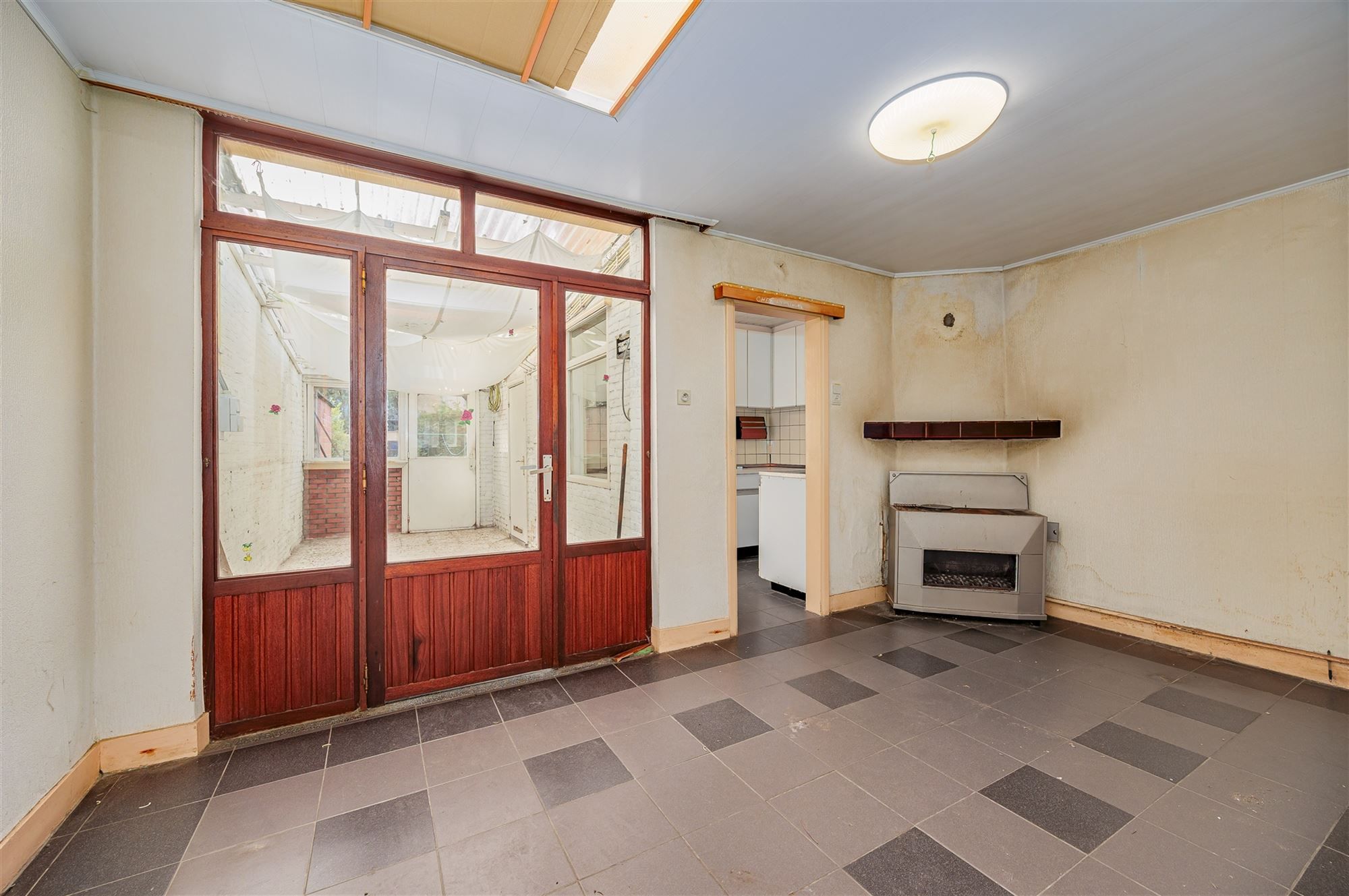 Te renoveren woning met 3-4  slk met gezellige tuin foto 6