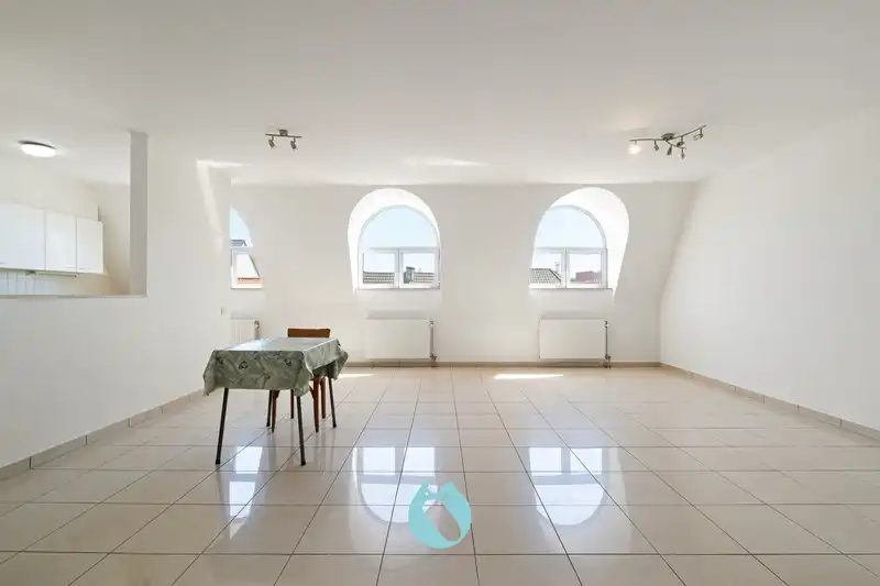 Instapklaar appartement met twee slaapkamers in Gent foto 3