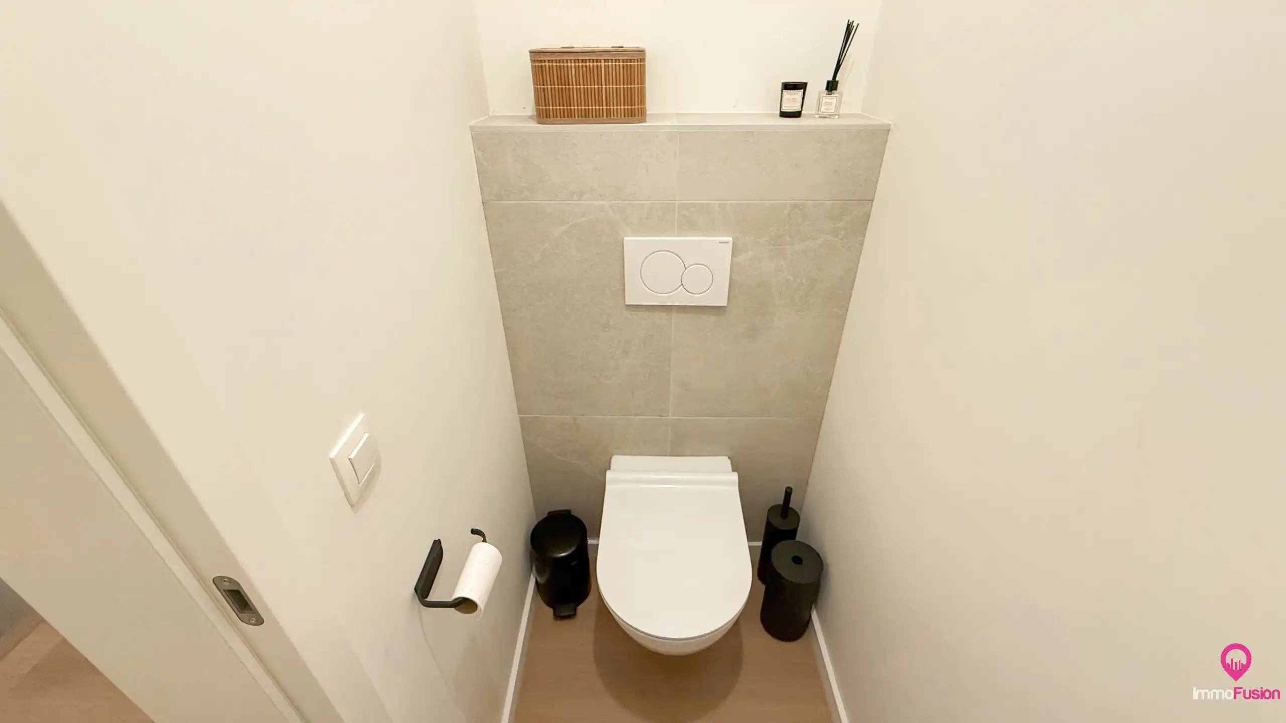 Stijlvolle nieuwbouwwoning met diepe tuin + vloerverwarming! foto 32