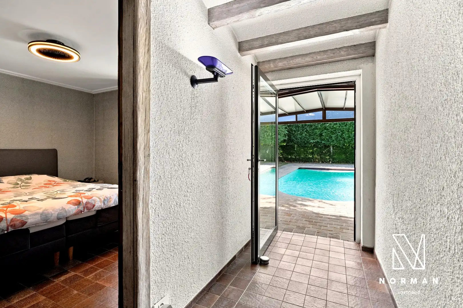 Villa met zwembad op een perceel van 1.598 m² foto 49