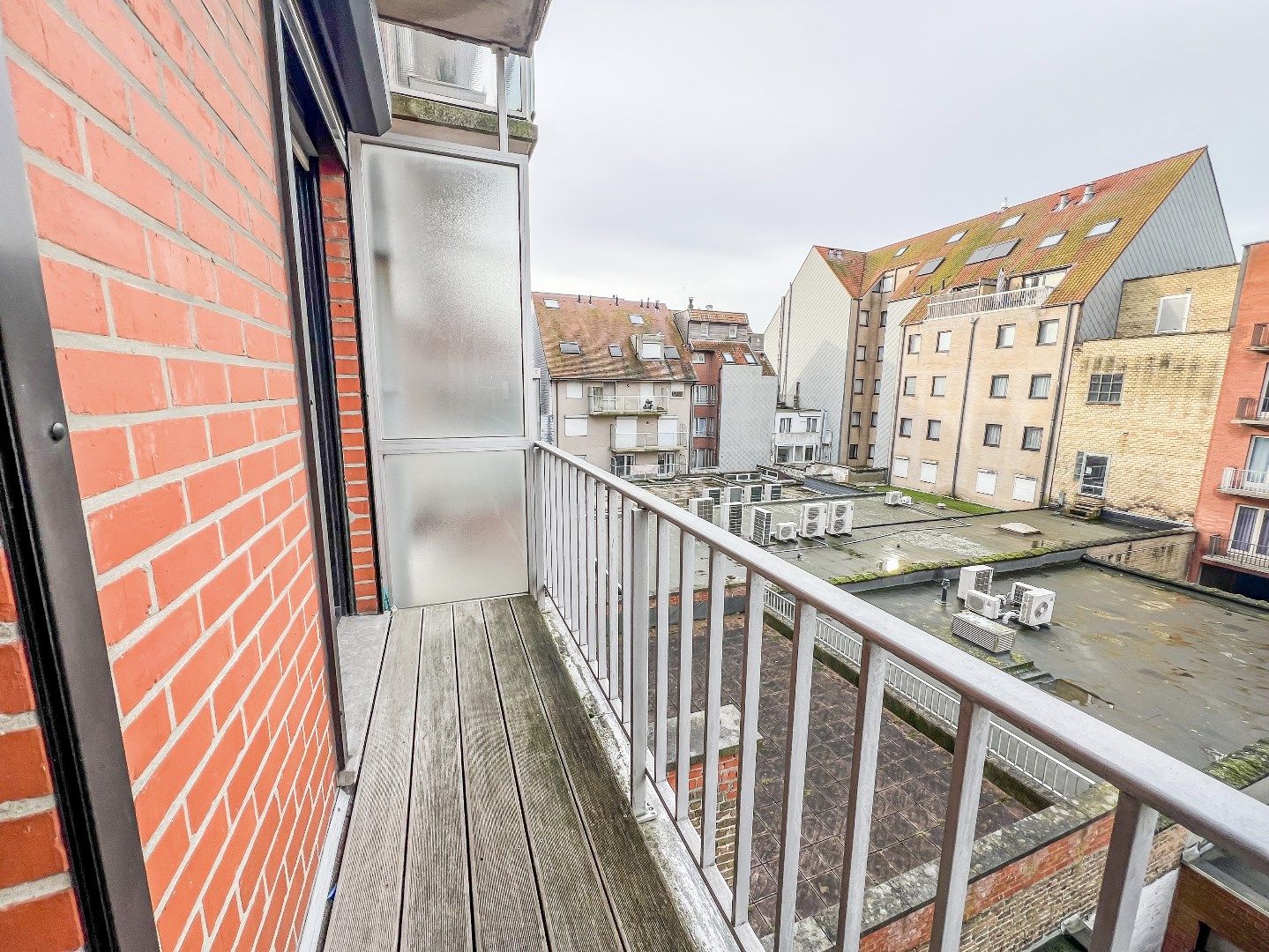 Verzorgd appartement gelegen op de Lippenslaan vlakbij zee en de Kustlaan. foto 17