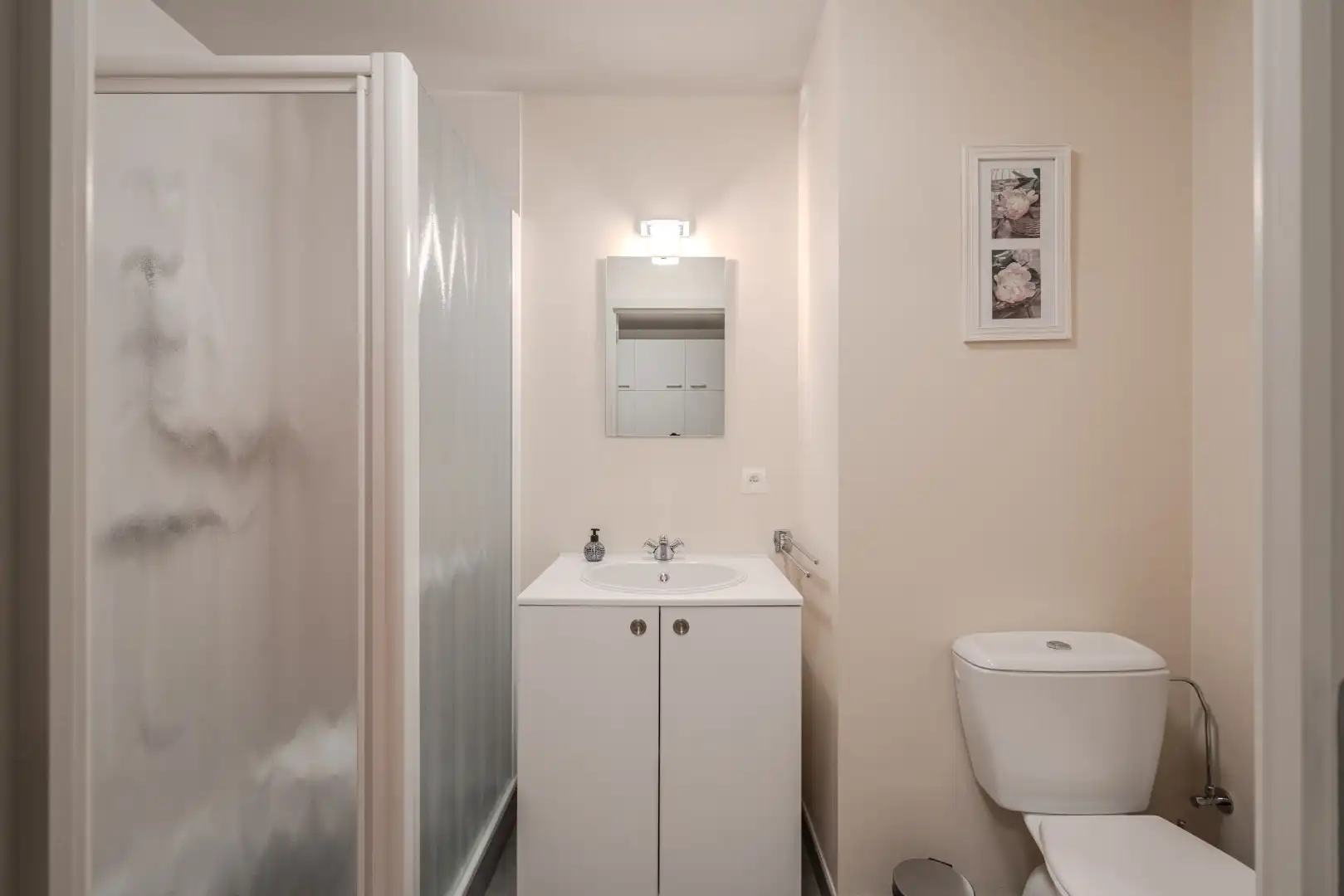 Instapklare gelijkvloerse studio nabij zee foto 10