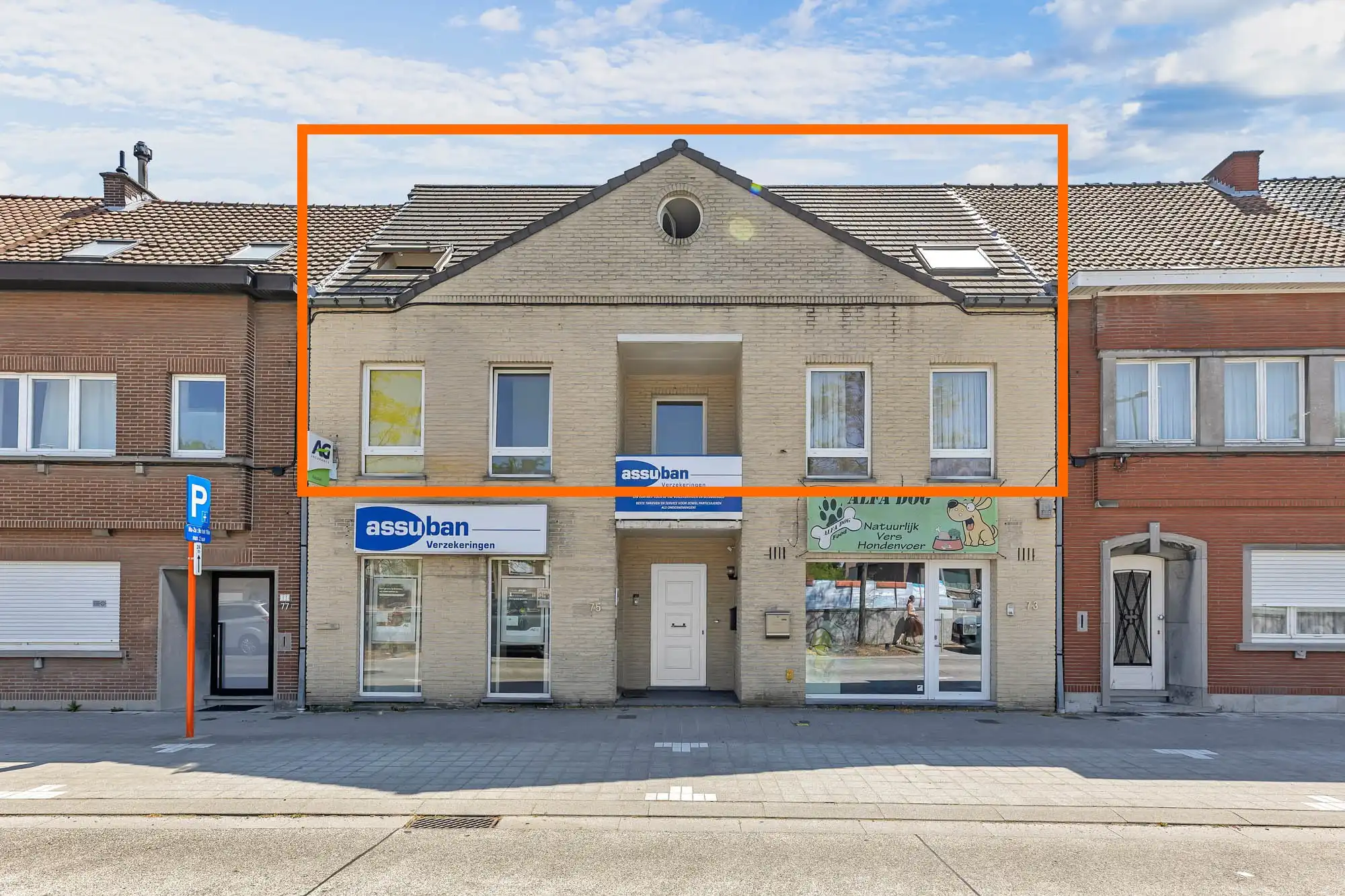 Commercieel gelijkvloers met ruim appartement foto 14