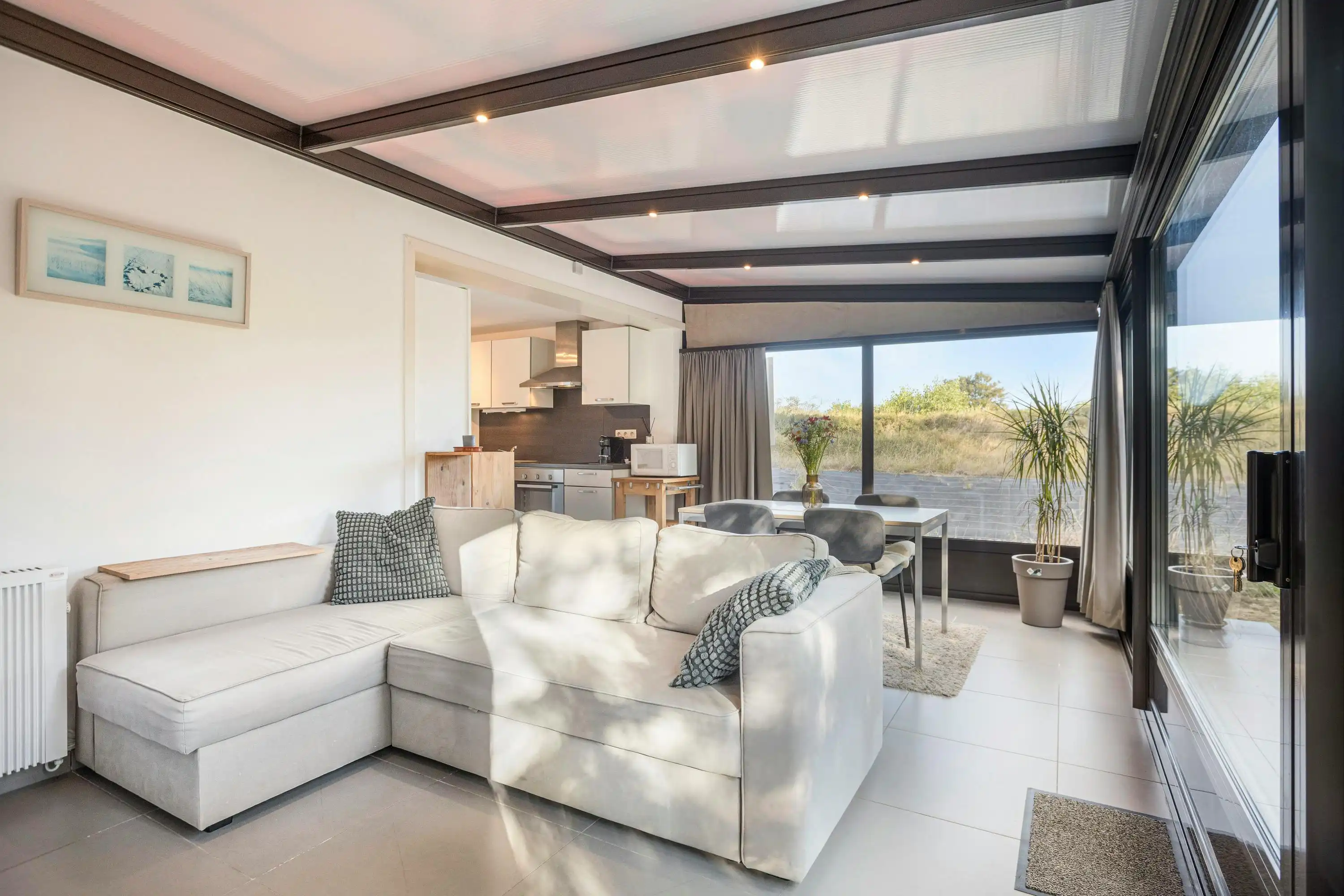 Recent gerenoveerde vakantiewoning te koop in Koksijde! foto 6