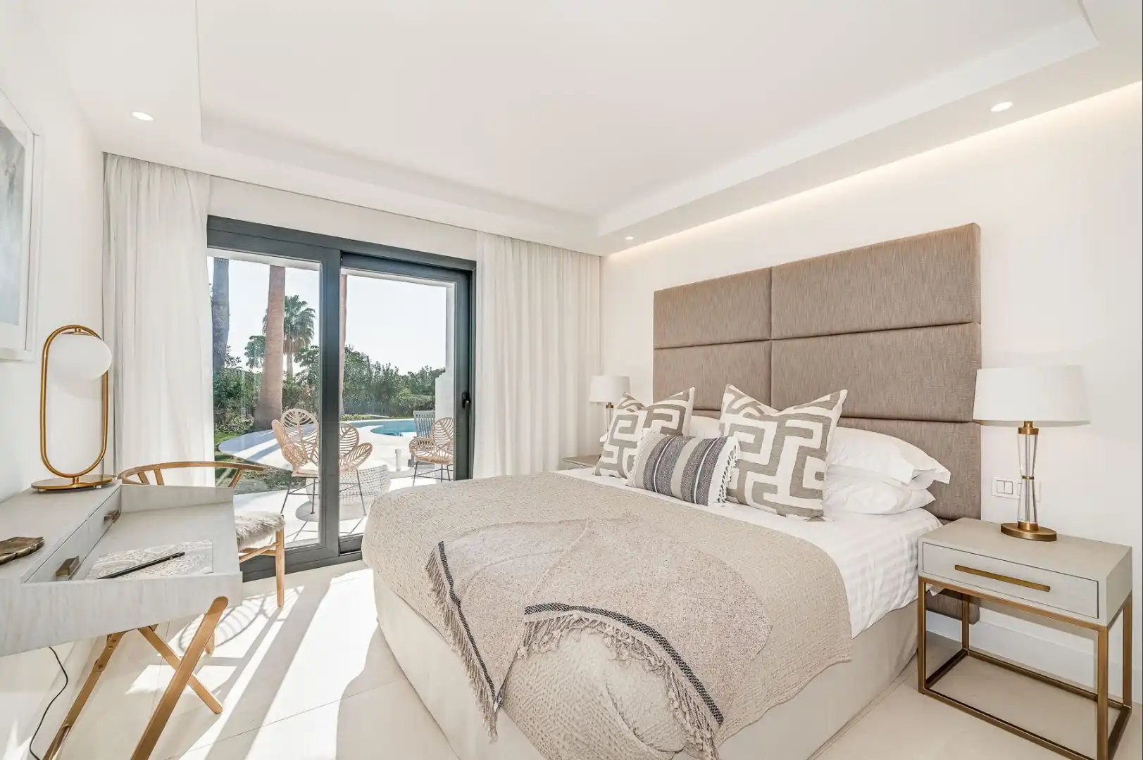 ZELDZAME EIGENTIJDSE VILLA IN IBIZA-STIJL IN NAGUELES foto 10