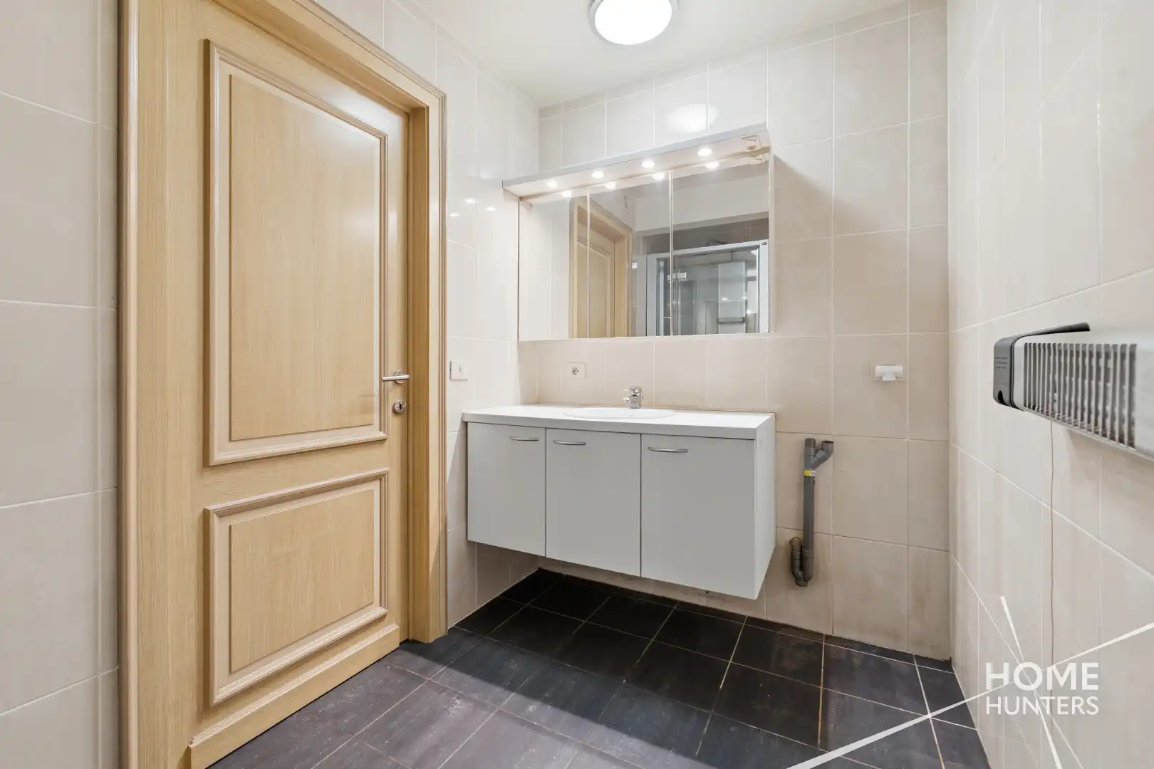 Gezellig appartement met 2 slaapkamers en garage in Diksmuide! foto 13