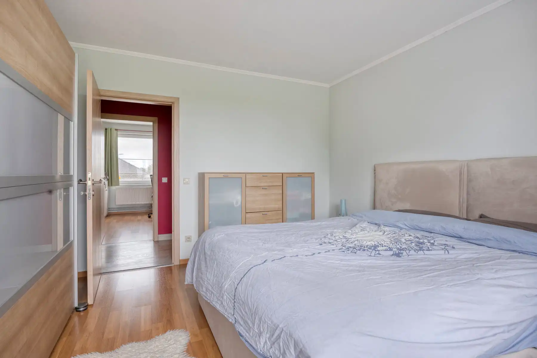 Zeer ruim appartement(3slpks) met 2 garages + zolder + tuin  foto 15