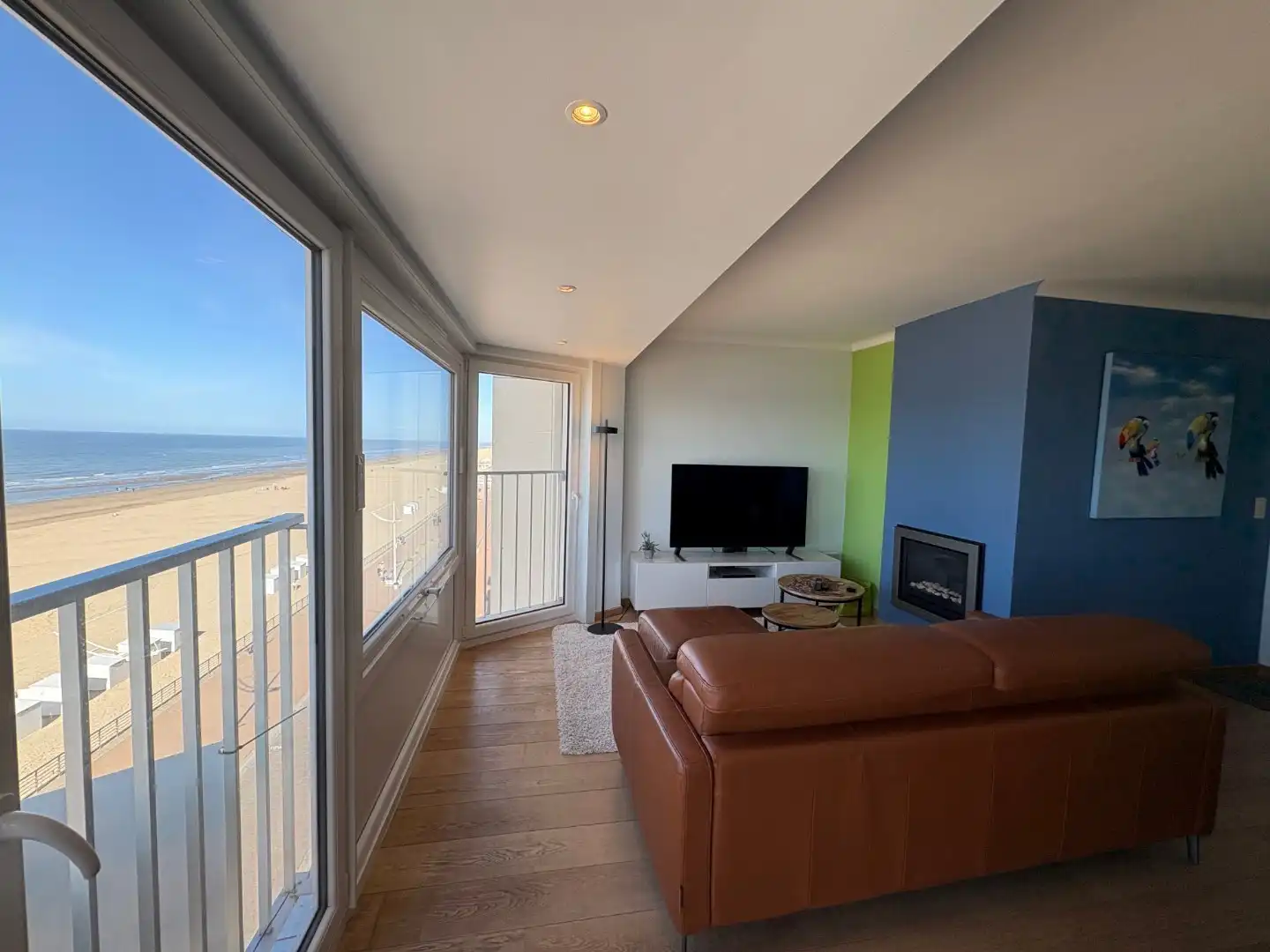  Uniek appartement te koop op de Zeedijk in Koksijde  foto 3