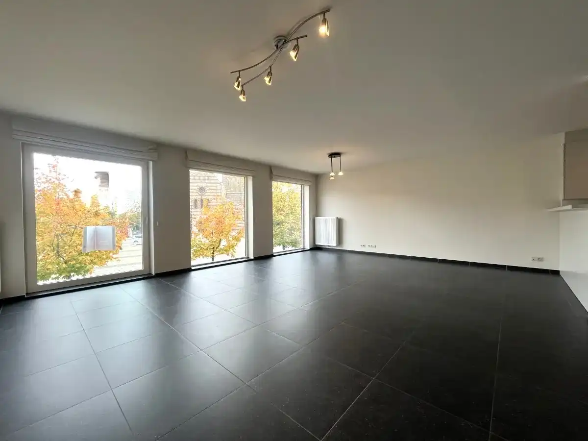 Passendale – Appartement met 2 slaapkamers, terras en garage foto 2