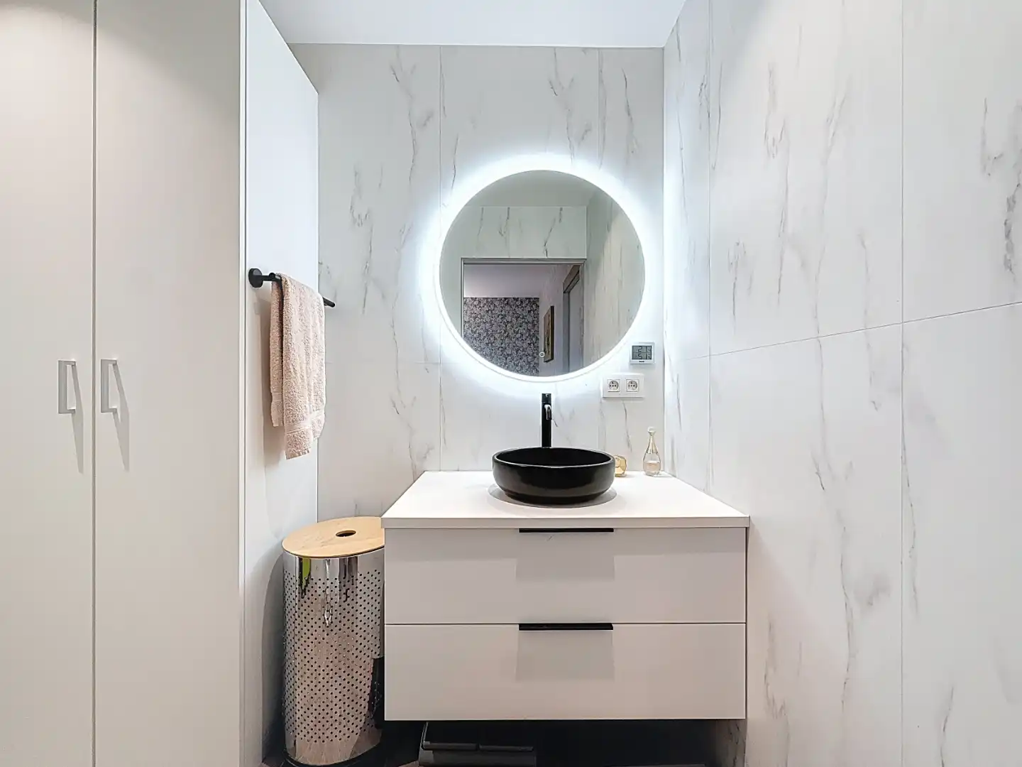 Ruime villa nabij de Zeedijk en het strand foto 11